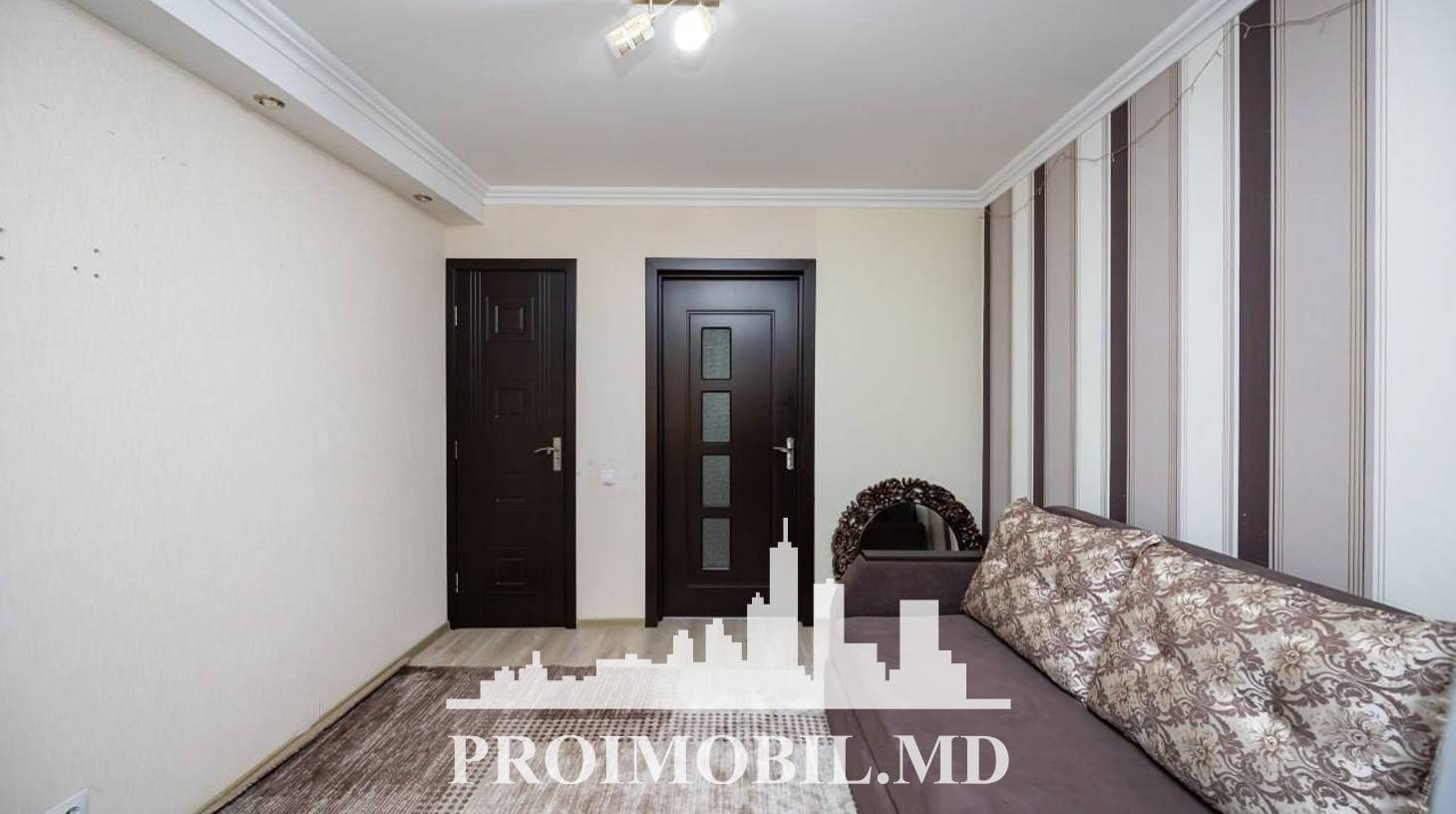 https://images.proimobil.md/HgA4qtXRzSNLPSfivUQlhmiL06km2N8sB8bOJmjebi0/watermark:0.75:so:0:30:0.39/resize:fill:1460:816:1/gravity:ce/bG9jYWw6Ly8vZXN0YXRlL2xyL2Y3NzZkNDMzLTI2YTctNDI2Ni04Nzg1LTJlNjM5MTQ0ZWUxYS5qcGVn