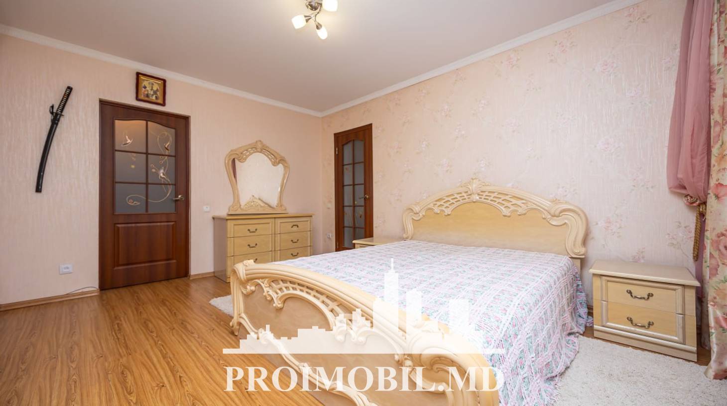 https://images.proimobil.md/HgmV-4ovLFQ45SuNZ9upqPpHg8Z4ZBpzblC34t23Tj0/watermark:0.75:so:0:30:0.39/resize:fill:1460:816:1/gravity:ce/bG9jYWw6Ly8vZXN0YXRlL2xyLzg5NDFkN2M5LThmZjEtNGU0My1hZWUxLTk2MWVlYWY5ODQ1Ny5qcGVn