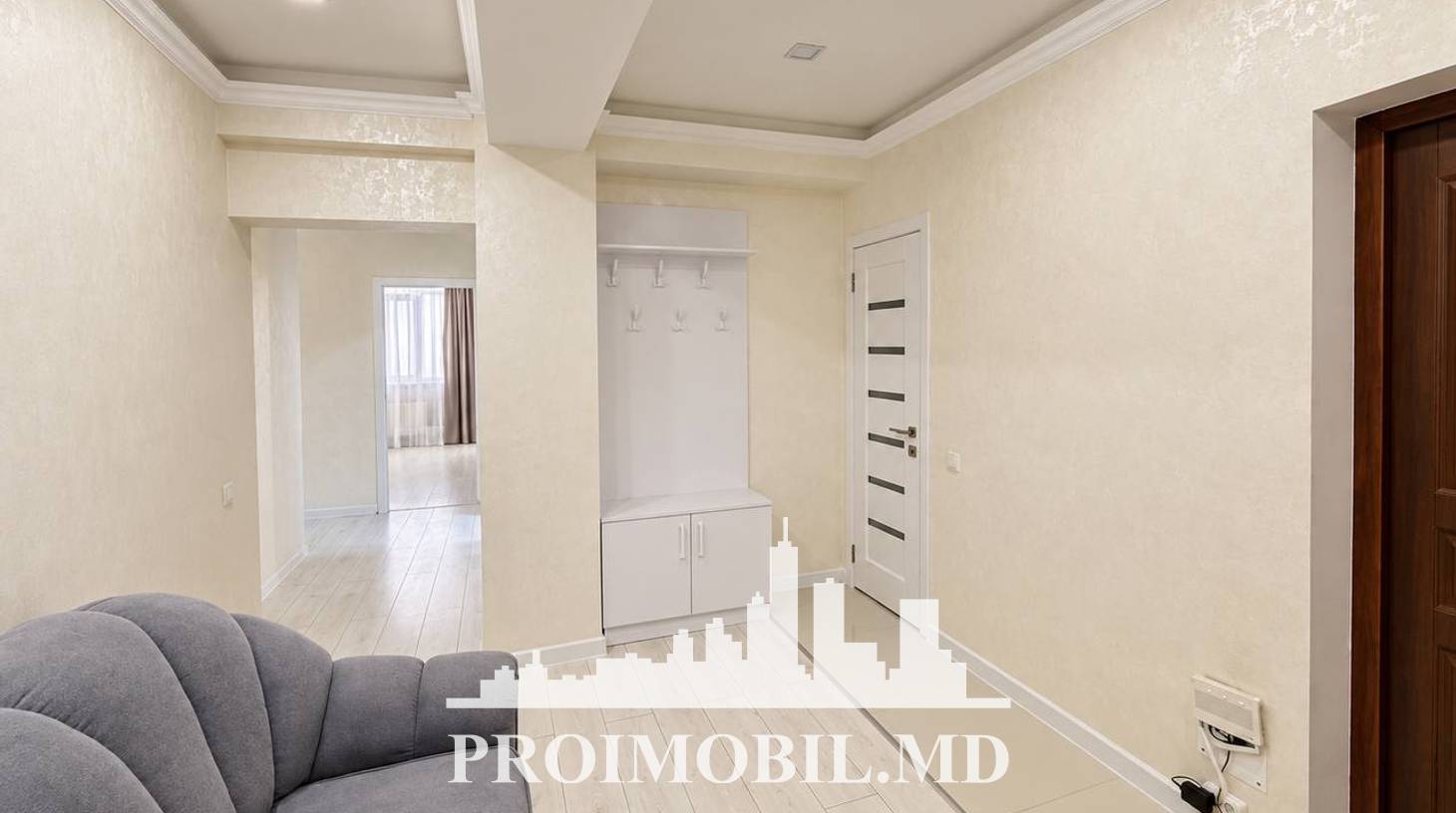 https://images.proimobil.md/HikOFwmpXn_WnkWf6mUb6iH14vcXdVDiTdzH62OxhA4/watermark:0.75:so:0:30:0.39/resize:fill:1460:816:1/gravity:ce/bG9jYWw6Ly8vZXN0YXRlL2xyLzViOGU1ZDczLTRjMmYtNDAxMy05OTFjLWZhMzhiNzcxNjY1Ny5qcGVn