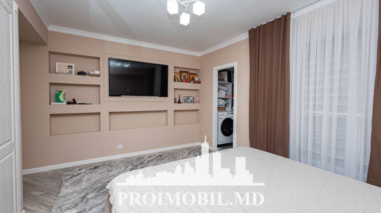https://images.proimobil.md/HjrYm5ULZvzKzlWxa6exze5CzJXYZT9hpIh6X3yYhm0/watermark:0.75:so:0:30:0.39/resize:fill:1460:816:1/gravity:ce/bG9jYWw6Ly8vZXN0YXRlL2xyL2QwZTExNzFhLTVjMzctNDQ0Yi1hMTNhLTUzN2Q1YzhiMzU3Mi5qcGVn