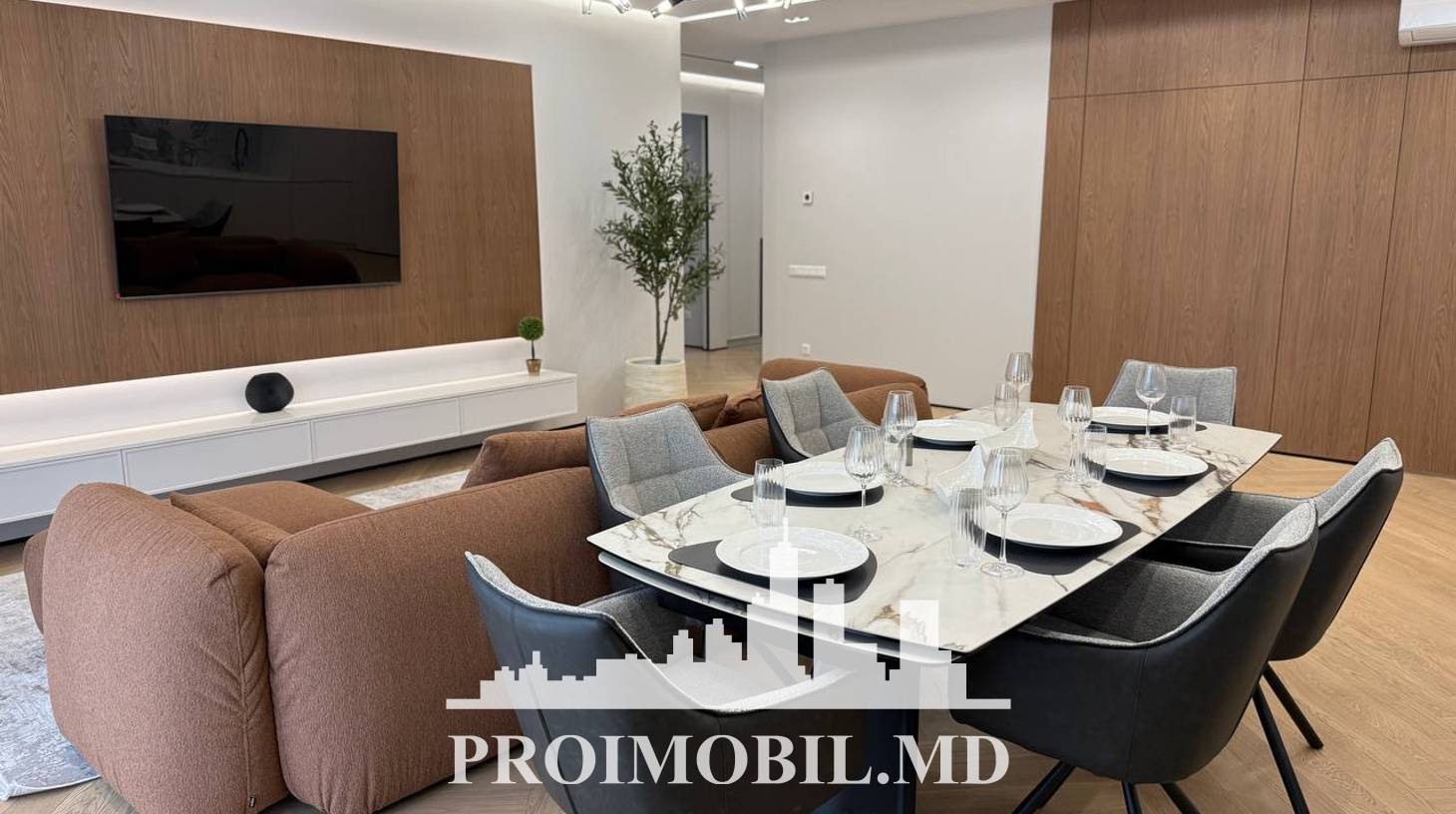 https://images.proimobil.md/HknHHqvTXk0AJzyWjhTpdUw5WPRQYKcX8ObPuJ-vvHw/watermark:0.75:so:0:30:0.39/resize:fill:1460:816:1/gravity:ce/bG9jYWw6Ly8vZXN0YXRlL2xyLzY0N2E3NTg3LWFiNzAtNGFjNi04YWU5LTM0MWM5ODI4Nzc4MC5qcGVn
