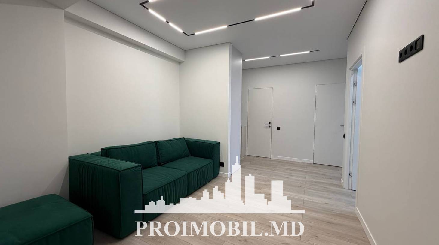 https://images.proimobil.md/HlV68IANvod4BQtByXslwlm_LTJjrs-q0aJcG4oqEAI/watermark:0.75:so:0:30:0.39/resize:fill:1460:816:1/gravity:ce/bG9jYWw6Ly8vZXN0YXRlL2xyLzRiMTdmNTdjLTM0ODAtNDBhYS05Mzg3LWI1ZjE5MzhiZTQ1Ni5qcGVn