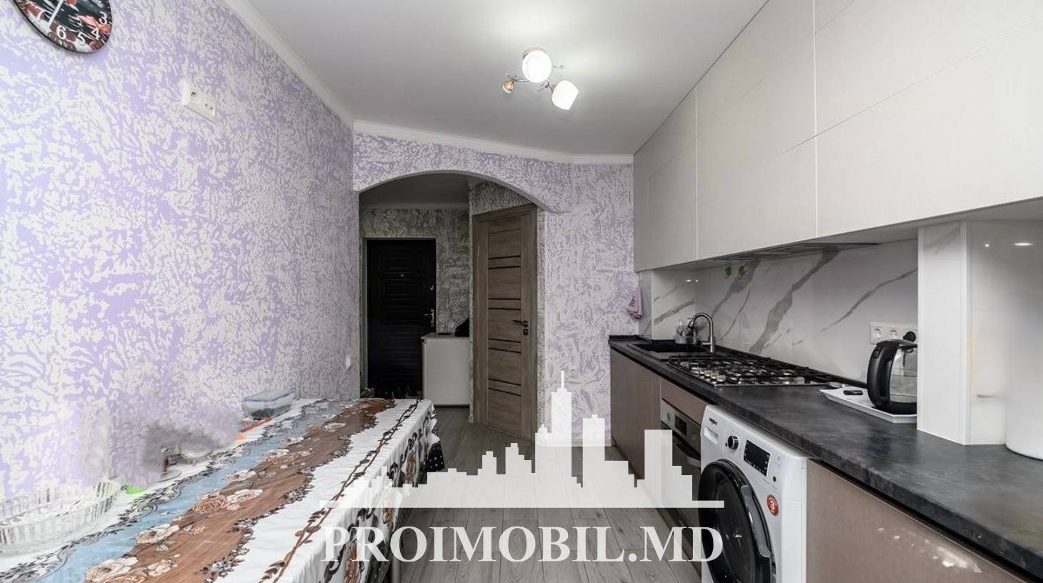 https://images.proimobil.md/HlmPJ0W7OmWU3gt5Ncn3XevMit4473S2ulcnjJirfqQ/watermark:0.75:so:0:30:0.39/resize:fill:1460:816:1/gravity:ce/bG9jYWw6Ly8vZXN0YXRlL2xyL2JkMDQ2MGZiLTVmYjYtNDU3YS1hOGNkLTViMzc4NDhhZDUyZS5qcGVn