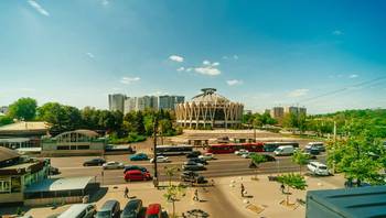 https://images.proimobil.md/HmQLgjXiJEg4UGZvGLSItBpPI0mbXccmXwZ1RvZyPpw/resize:fill:350:198:1/gravity:ce/bG9jYWw6Ly8vZXN0YXRlL2xyLzlkMzNmZTcyLWMwZTktNGEwOC1hNjY5LTA5MDdlMmMyN2E1Mi5qcGVn