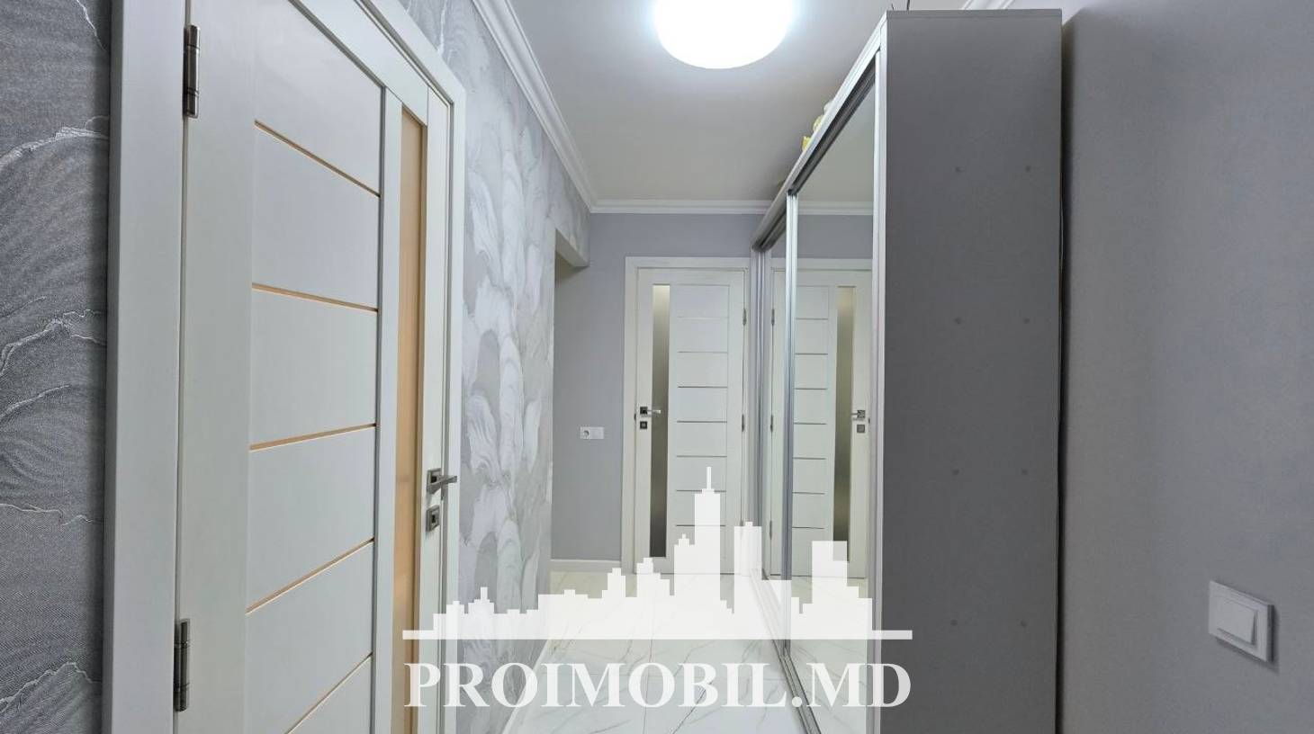 https://images.proimobil.md/HoFP81gnFqMd_NloxfUh_5QFUCzl3SbPXP9042zI4n4/watermark:0.75:so:0:30:0.39/resize:fill:1460:816:1/gravity:ce/bG9jYWw6Ly8vZXN0YXRlL2xyL2JkYThlYTA5LTkzNjgtNGZkZi1hZDQzLTlmY2Y2MjUzMTBlNi5qcGVn