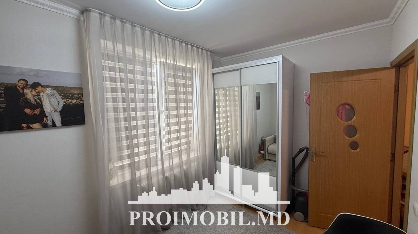 https://images.proimobil.md/HuCGaJq5JLgBUCPzFn3S_QBE89SsCs8oYrMXHyO38DA/watermark:0.75:so:0:30:0.39/resize:fill:1460:816:1/gravity:ce/bG9jYWw6Ly8vZXN0YXRlL2xyLzk1MWVkMjRmLTE0YmYtNGZkNi1hOTYxLWY1NTM1MGY4MGIxNy5qcGVn