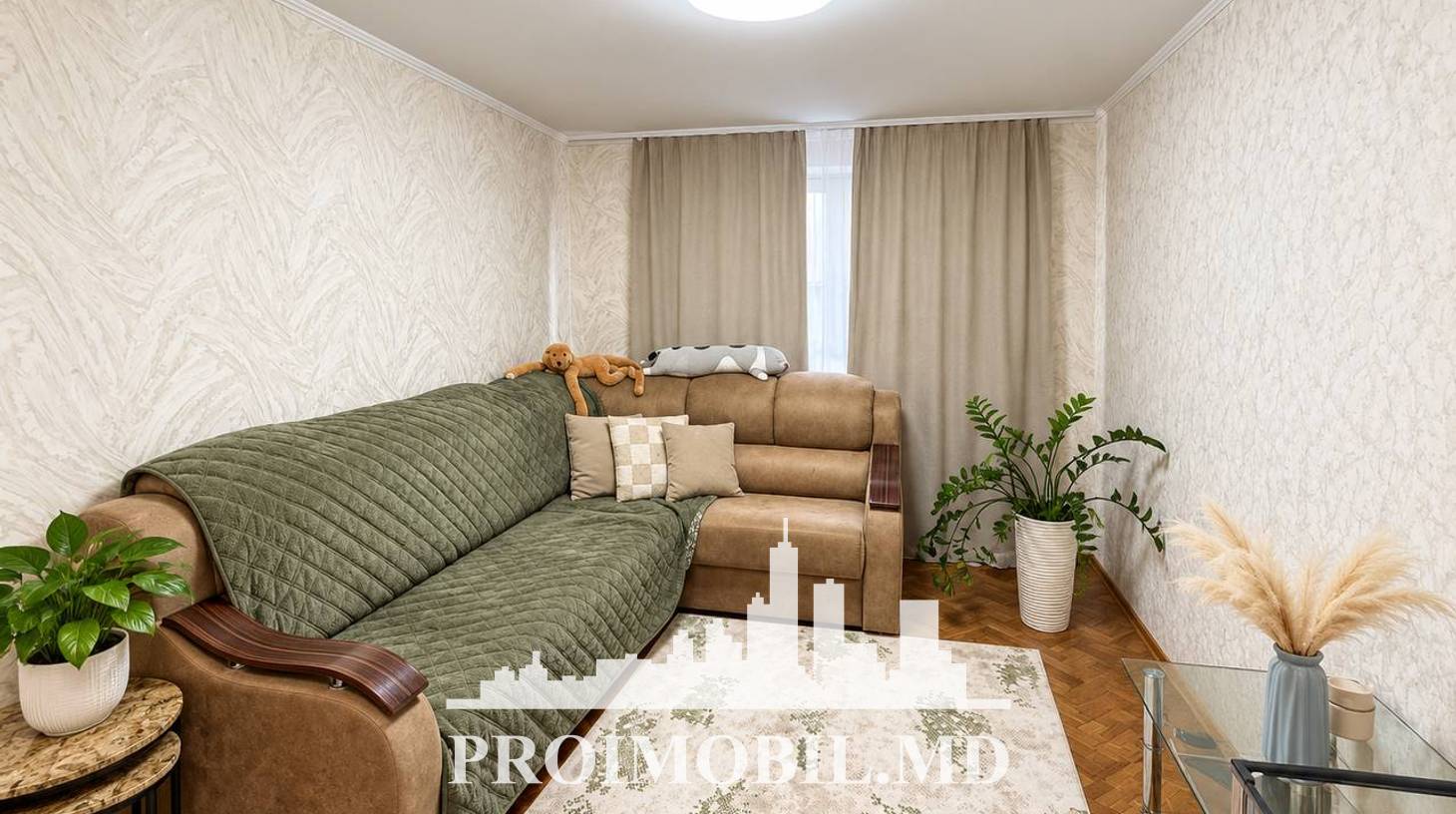 https://images.proimobil.md/HysEBoDTVuVyUPcRY3kGceoaMWFEp14448-cisepqhQ/watermark:0.75:so:0:30:0.39/resize:fill:1460:816:1/gravity:ce/bG9jYWw6Ly8vZXN0YXRlL2xyL2RmOTAxMjVkLTNhZGYtNDY3Yy05YTFkLWM2MDU4ZjQ5ZmVkYi5qcGVn