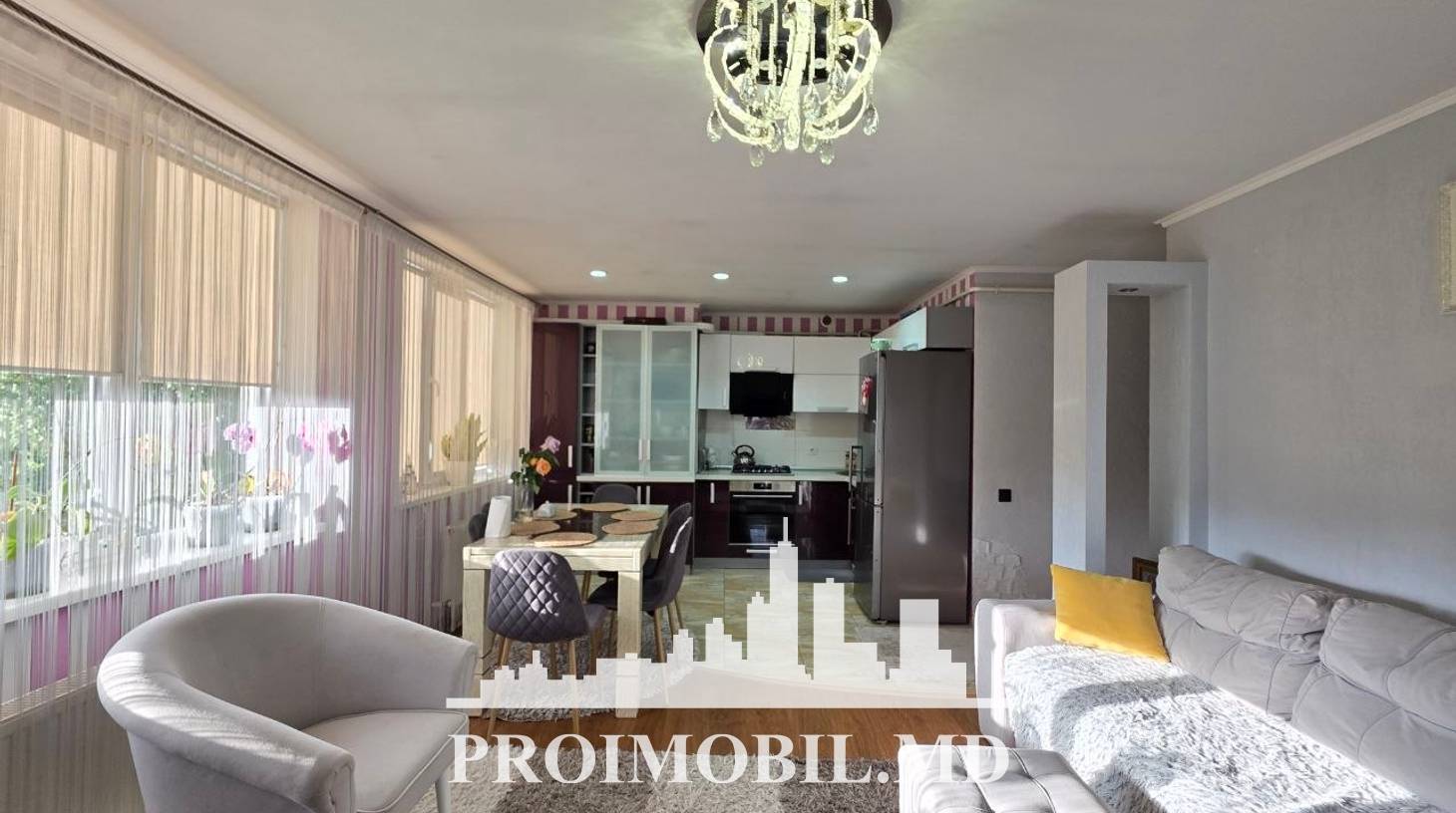 https://images.proimobil.md/HzYFVgorz1AK8bSHjQ9gj5haflg_6icpJlkND8j9aCk/watermark:0.75:so:0:30:0.39/resize:fill:1460:816:1/gravity:ce/bG9jYWw6Ly8vZXN0YXRlL2xyLzgzN2FlNjM1LTIyNjQtNGJjNC05YmRlLTVlM2VmYTZhOGUyMS5qcGVn