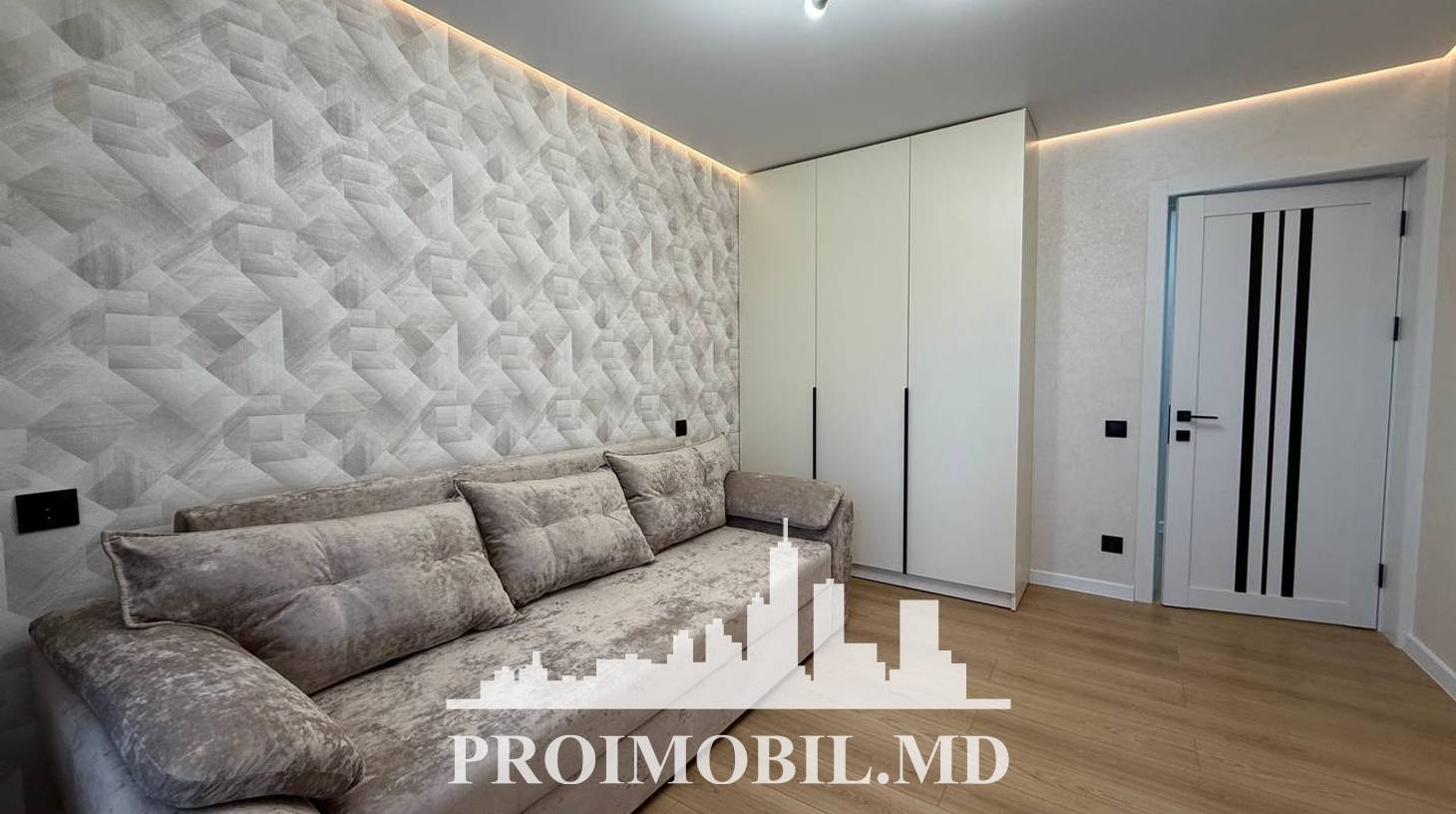 https://images.proimobil.md/I-c5K_74hK5c1QjjhFsuI37O3SbwO8Y6hNduZCZXqH8/watermark:0.75:so:0:30:0.39/resize:fill:1460:816:1/gravity:ce/bG9jYWw6Ly8vZXN0YXRlL2xyLzFiZmYyOTJiLTRjMTUtNDY2Yy04ZTIzLTE3ZGFmZDJlOGVhNS5qcGVn