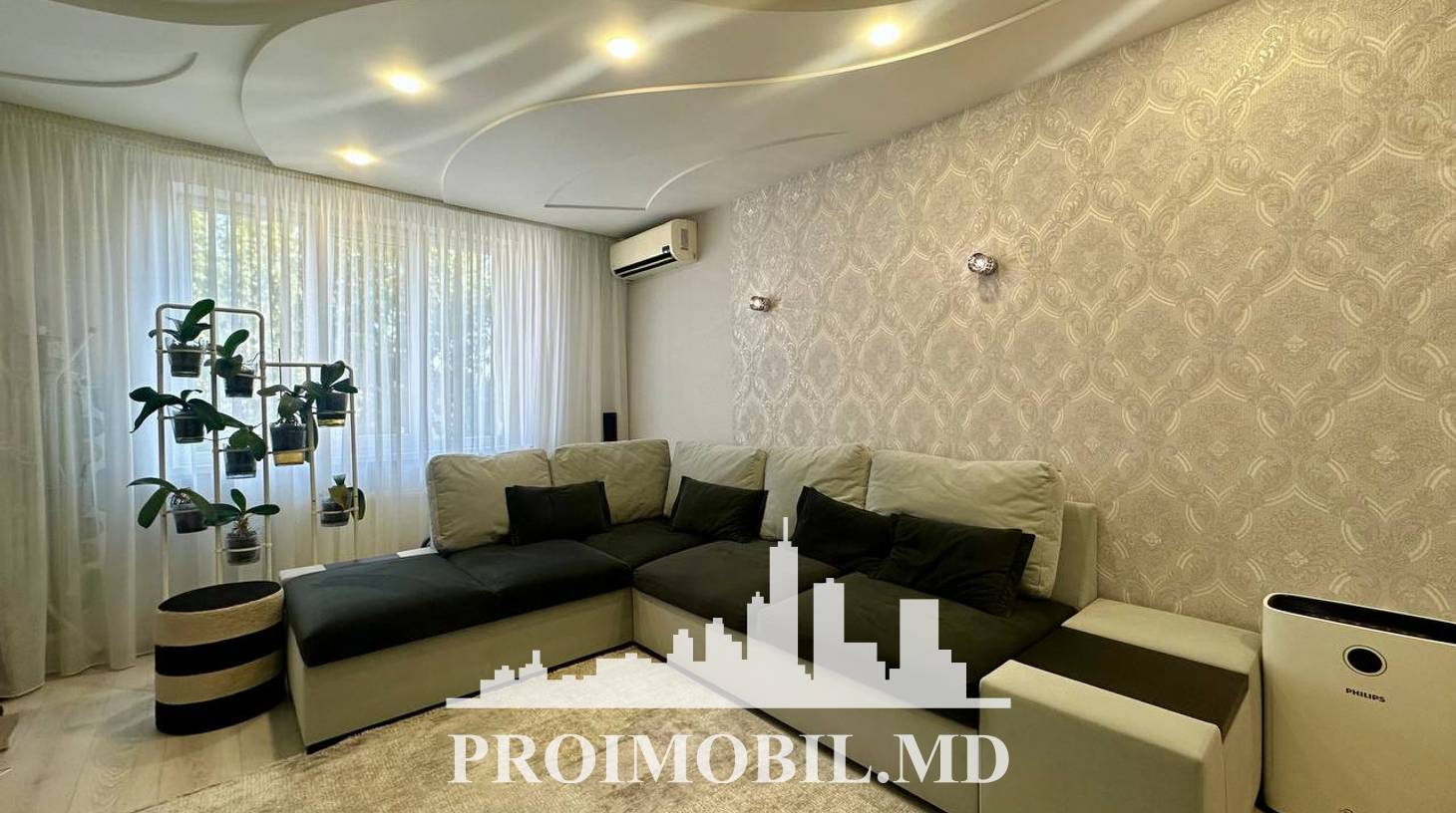 https://images.proimobil.md/I1Vctfx98YUxJQM9x_HUxz4roB_SHz45vxyZ8T5yydo/watermark:0.75:so:0:30:0.39/resize:fill:1460:816:1/gravity:ce/bG9jYWw6Ly8vZXN0YXRlL2xyLzVlMWE4Y2RlLWZhYzEtNDU4My1hZTM3LWI5ZTg5MGVmMTNlZS5qcGVn
