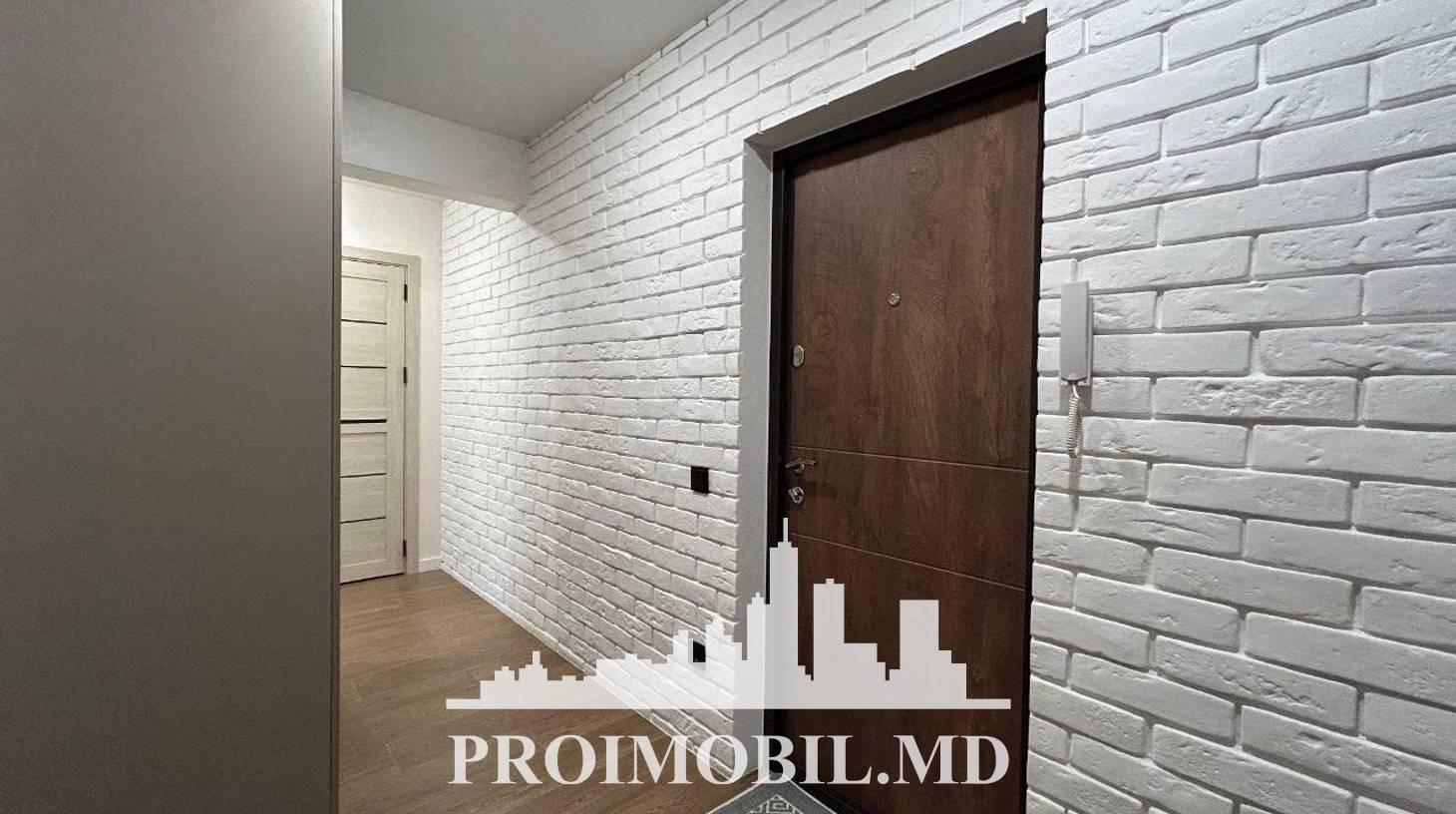 https://images.proimobil.md/I2BLNST16V8koPCg9xunwIoPORGZpZnSYLgj4gK_q9E/watermark:0.75:so:0:30:0.39/resize:fill:1460:816:1/gravity:ce/bG9jYWw6Ly8vZXN0YXRlL2xyLzA3OWQ0ZDMyLTEyOWEtNGUzMS1hMjczLTc3NDFkYzliYTA0OC5qcGVn
