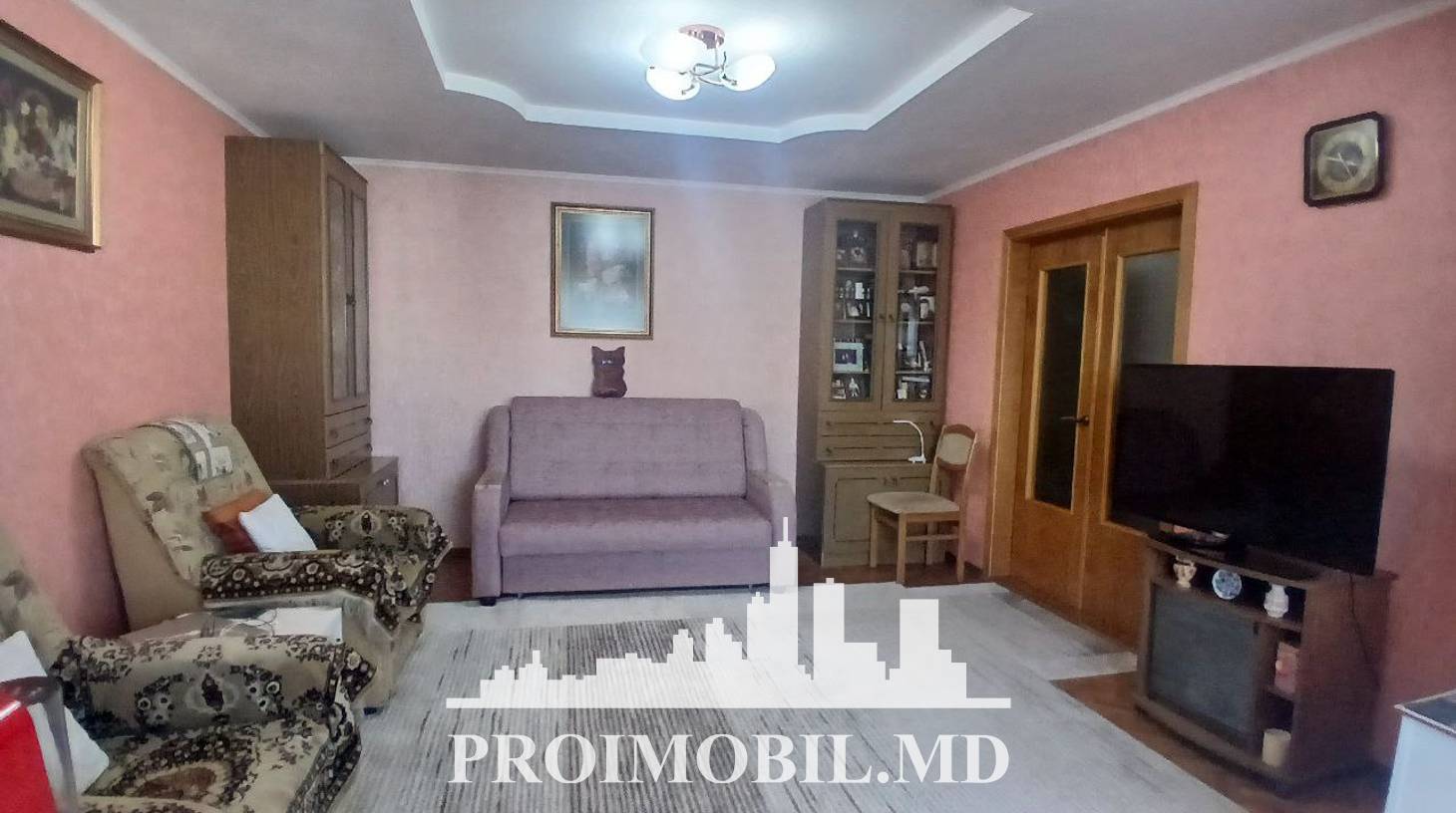 https://images.proimobil.md/I3e4udX5mPrzQ4CdOknXAKu4Uy9enqj0zhi891gcpSY/watermark:0.75:so:0:30:0.39/resize:fill:1460:816:1/gravity:ce/bG9jYWw6Ly8vZXN0YXRlL2xyLzBhYzI5OTJkLTk0YmEtNDc0OC04Zjk1LTg0MzZmZTQzMTU5Yi5qcGVn
