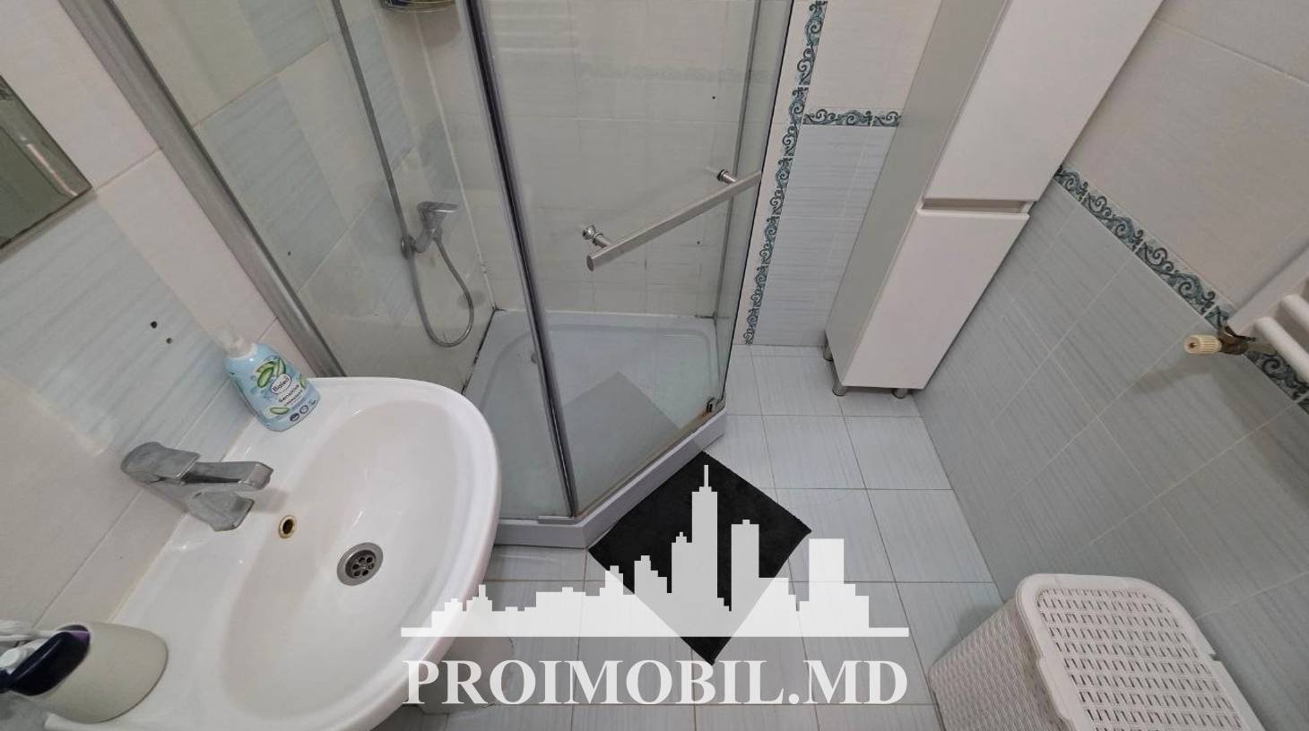https://images.proimobil.md/I6H-_-atlie3rV9Vnw5mwGoPCb-F3TGTs1Vpv_Y7F3U/watermark:0.75:so:0:30:0.39/resize:fill:1460:816:1/gravity:ce/bG9jYWw6Ly8vZXN0YXRlL2xyLzdjYTkyZmZjLTg4YTAtNGY4ZC1hNDVhLWIyNjhlZTNkNzM0OC5qcGVn