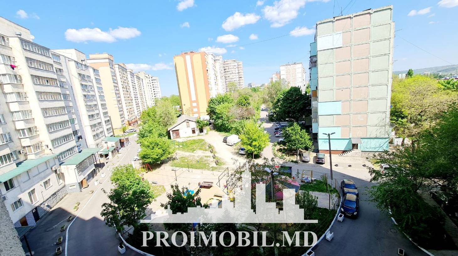 https://images.proimobil.md/I8-0ZA3Xp1L1JlyPYDYC7BIxOPEFikj70dvGsDITgpI/watermark:0.75:so:0:30:0.39/resize:fill:1460:816:1/gravity:ce/bG9jYWw6Ly8vZXN0YXRlL2xyLzI0ZDliZTlkLWYyOWItNGY4ZS1hZTc5LWQyYzFmMGE3MTNkYi5qcGVn