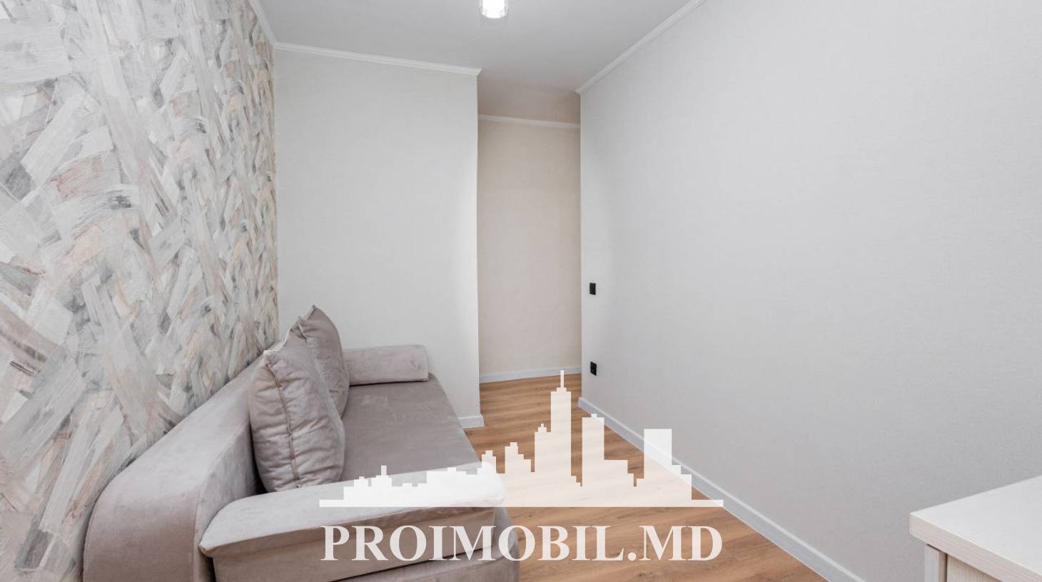 https://images.proimobil.md/IAl4uDWfDQ4TrnqPmz6hWdBaNDF1t0P5a-4_7fwMUK4/watermark:0.75:so:0:30:0.39/resize:fill:1460:816:1/gravity:ce/bG9jYWw6Ly8vZXN0YXRlL2xyL2QxNTlmZWJkLWVlYWYtNGUwMS1hYjlkLThhMjMxNzg3YjQyYS5qcGVn