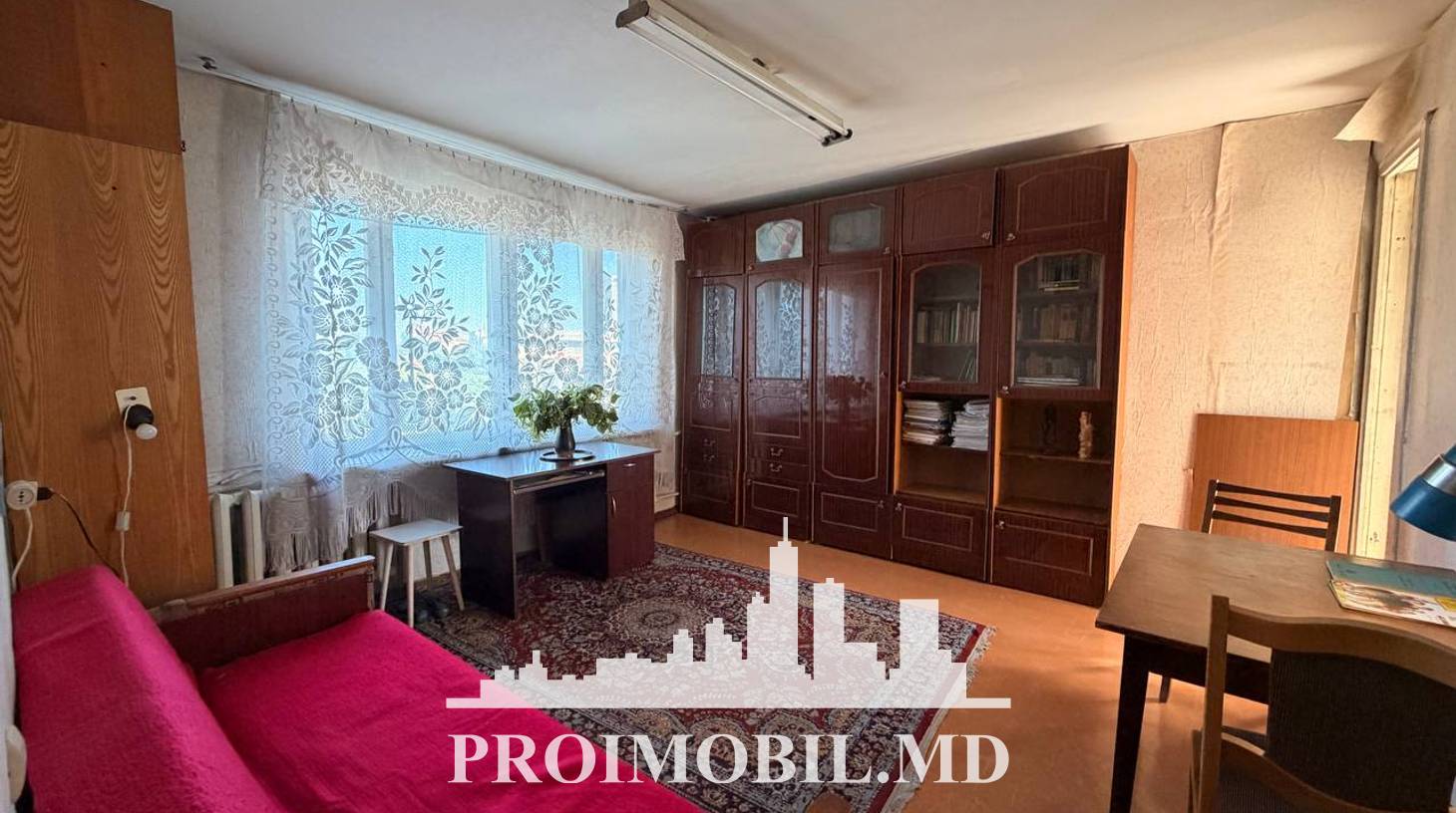 https://images.proimobil.md/II8n1CpmOIWeSi2VUPzgGPvLxBwzYGiASVAhJnOk1ok/watermark:0.75:so:0:30:0.39/resize:fill:1460:816:1/gravity:ce/bG9jYWw6Ly8vZXN0YXRlL2xyL2E4M2U4YTRmLTA2MDUtNDA1YS05MTEyLWU4MDZhYTJkYWMwOC5qcGVn