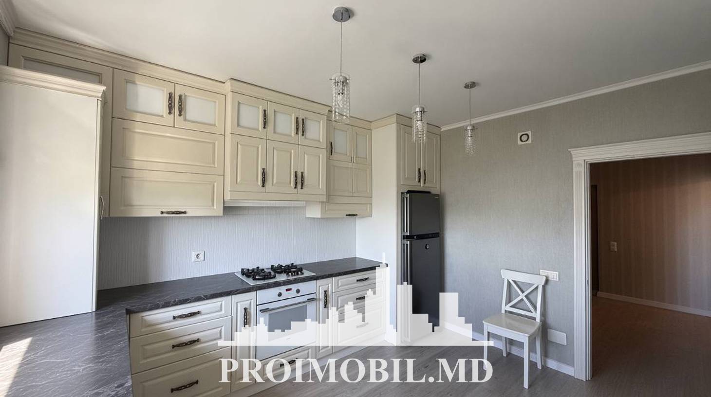 https://images.proimobil.md/IIDCmapjaC54011i_oF-kv_0XhZiwO59Z-r6TVpMwKA/watermark:0.75:so:0:30:0.39/resize:fill:1460:816:1/gravity:ce/bG9jYWw6Ly8vZXN0YXRlL2xyLzA0OTZjYjhmLTZiZmUtNDg5Zi1hM2FmLTUzYzdmZjc2YWJhYi5qcGVn