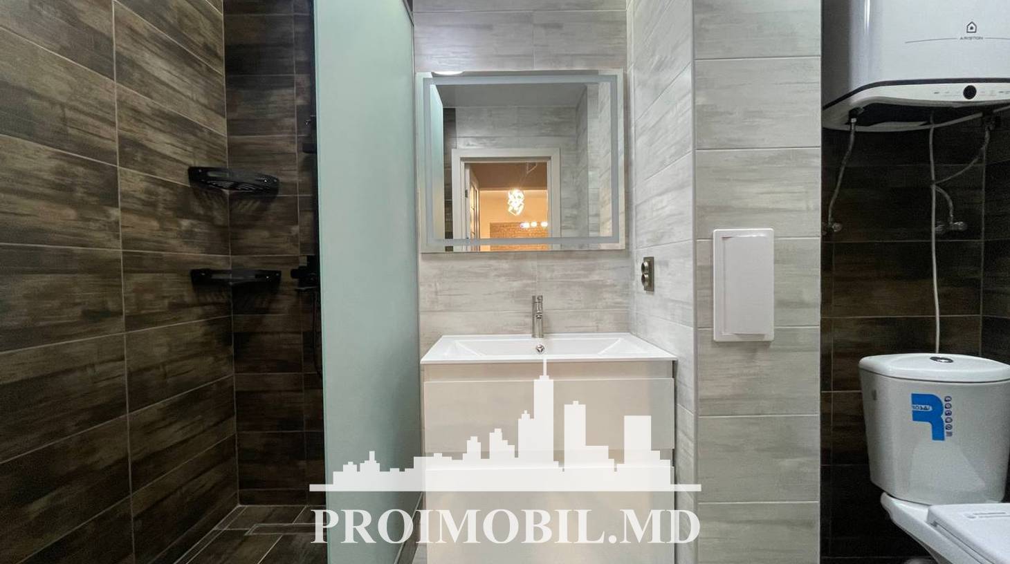 https://images.proimobil.md/INxcMQ4U9uo5olY7v9KmtGMvlDJgGS8RGpZQSTB7tU8/watermark:0.75:so:0:30:0.39/resize:fill:1460:816:1/gravity:ce/bG9jYWw6Ly8vZXN0YXRlL2xyLzI2NjNlMDUxLTc4MjMtNDczMS05NjllLWM1NDZlNDFjYjdiMy5qcGVn