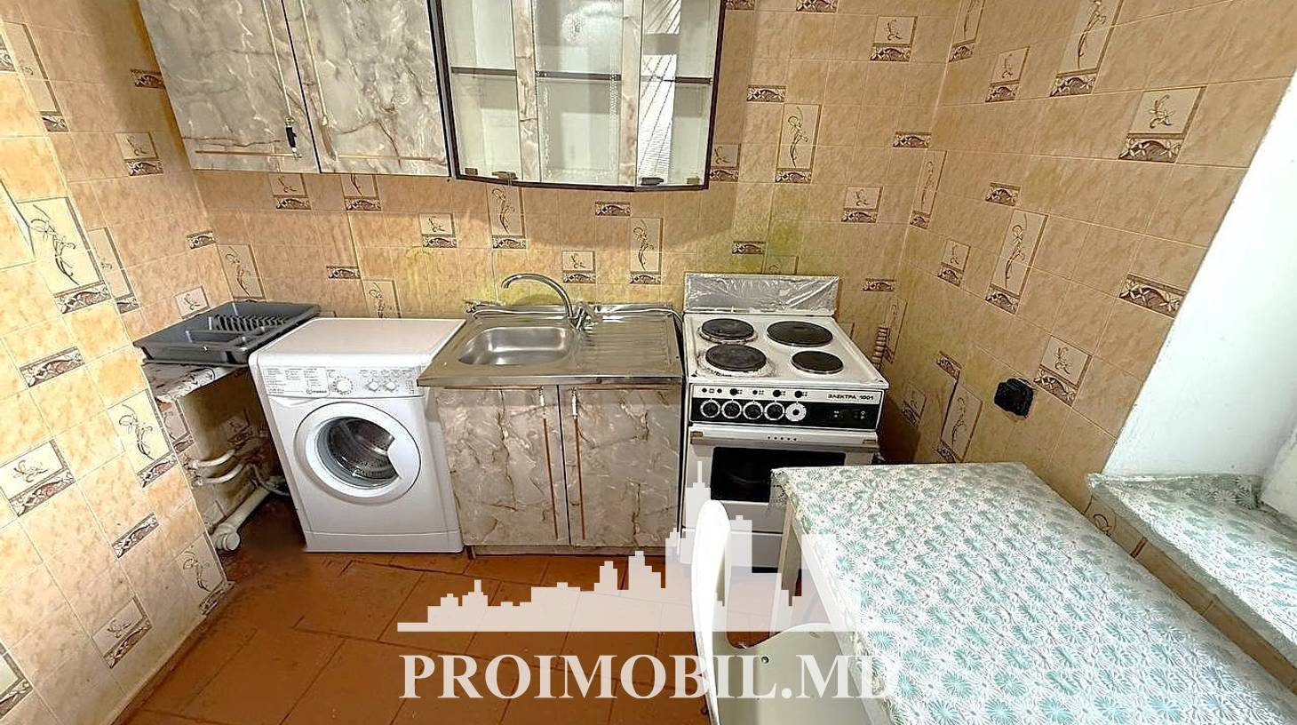 https://images.proimobil.md/IOutYZMEM1rwuAIVYBT4yDvaI5TXc3uQ_Mv8zH1Hr9E/watermark:0.75:so:0:30:0.39/resize:fill:1460:816:1/gravity:ce/bG9jYWw6Ly8vZXN0YXRlL2xyL2ViMjkxMjUxLTNhNGEtNGViZC04MTM3LTkyZTFmYWI0MGM0Ny5qcGVn