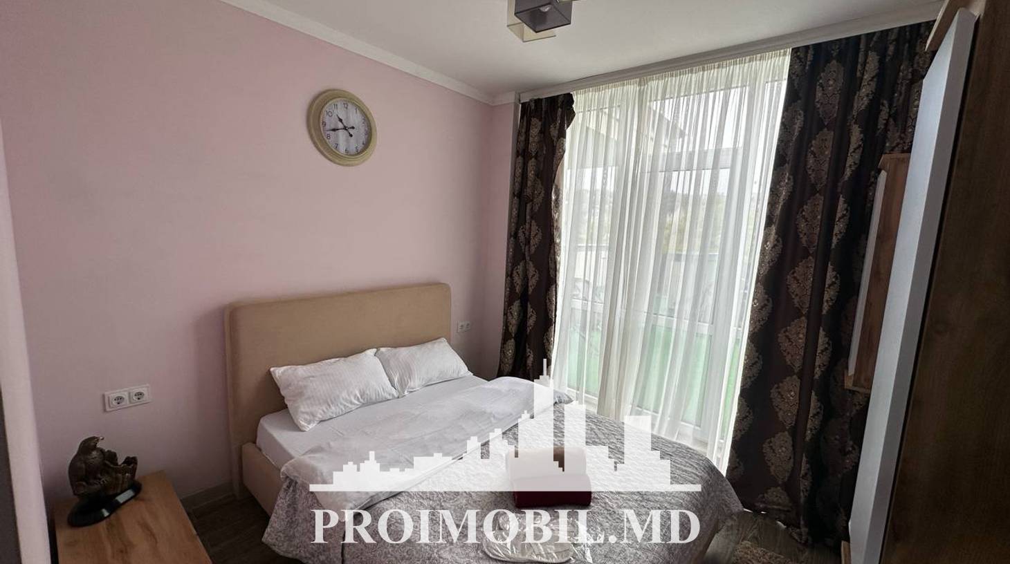 https://images.proimobil.md/IRVpbUFQ8QEQSfMHh1C_Xk9IU9GnsArLrrqhp2mFd1E/watermark:0.75:so:0:30:0.39/resize:fill:1460:816:1/gravity:ce/bG9jYWw6Ly8vZXN0YXRlL2xyLzE4ZDExODY3LWE1OTYtNDkyMS05NGFjLTEwNWI5YzI4YjY0Yi5qcGVn