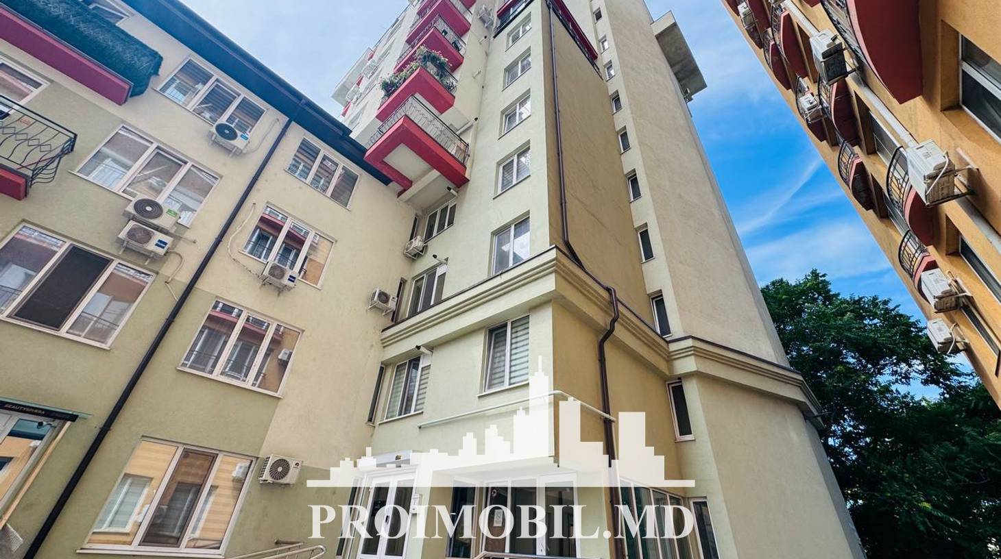 https://images.proimobil.md/ITC9B2_mKiV5p2N31fYFH82YEmO-Ph6ztQyYNjLEi-8/watermark:0.75:so:0:30:0.39/resize:fill:1460:816:1/gravity:ce/bG9jYWw6Ly8vZXN0YXRlL2xyL2RlOTczYmRlLTg1N2YtNGZhZC1hNWVmLTZlNGY0Zjc0NzI3Mi5qcGVn