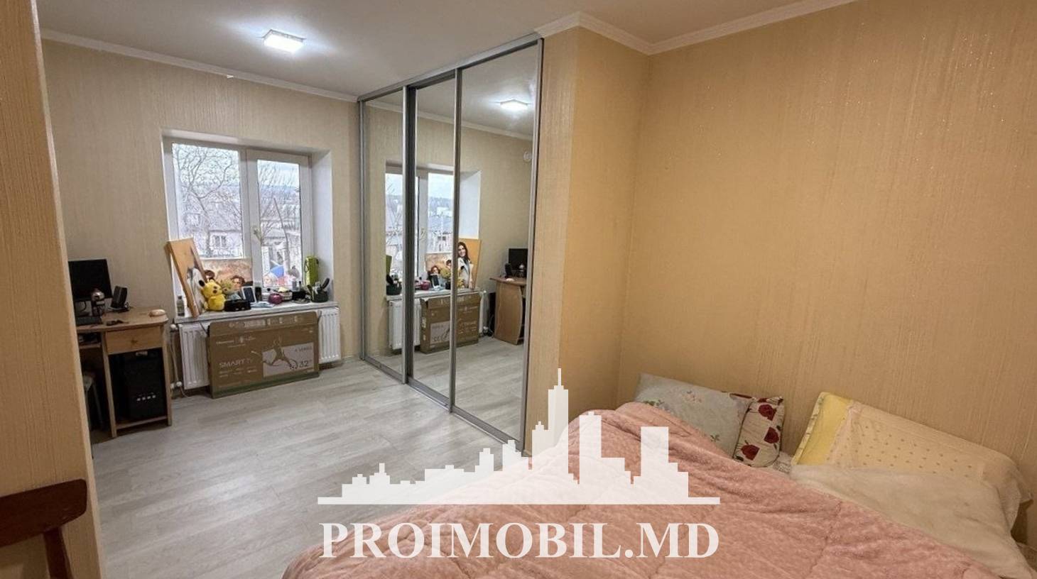 https://images.proimobil.md/IUjlvQc8IsiM5P4_R60pe9a7AzI-aNXbRDEi7nkRjII/watermark:0.75:so:0:30:0.39/resize:fill:1460:816:1/gravity:ce/bG9jYWw6Ly8vZXN0YXRlL2xyLzEzNzNmMTdiLWRiYmQtNDQwNC05NWVkLTAyOWQxNTJlNmI2Mi5qcGVn