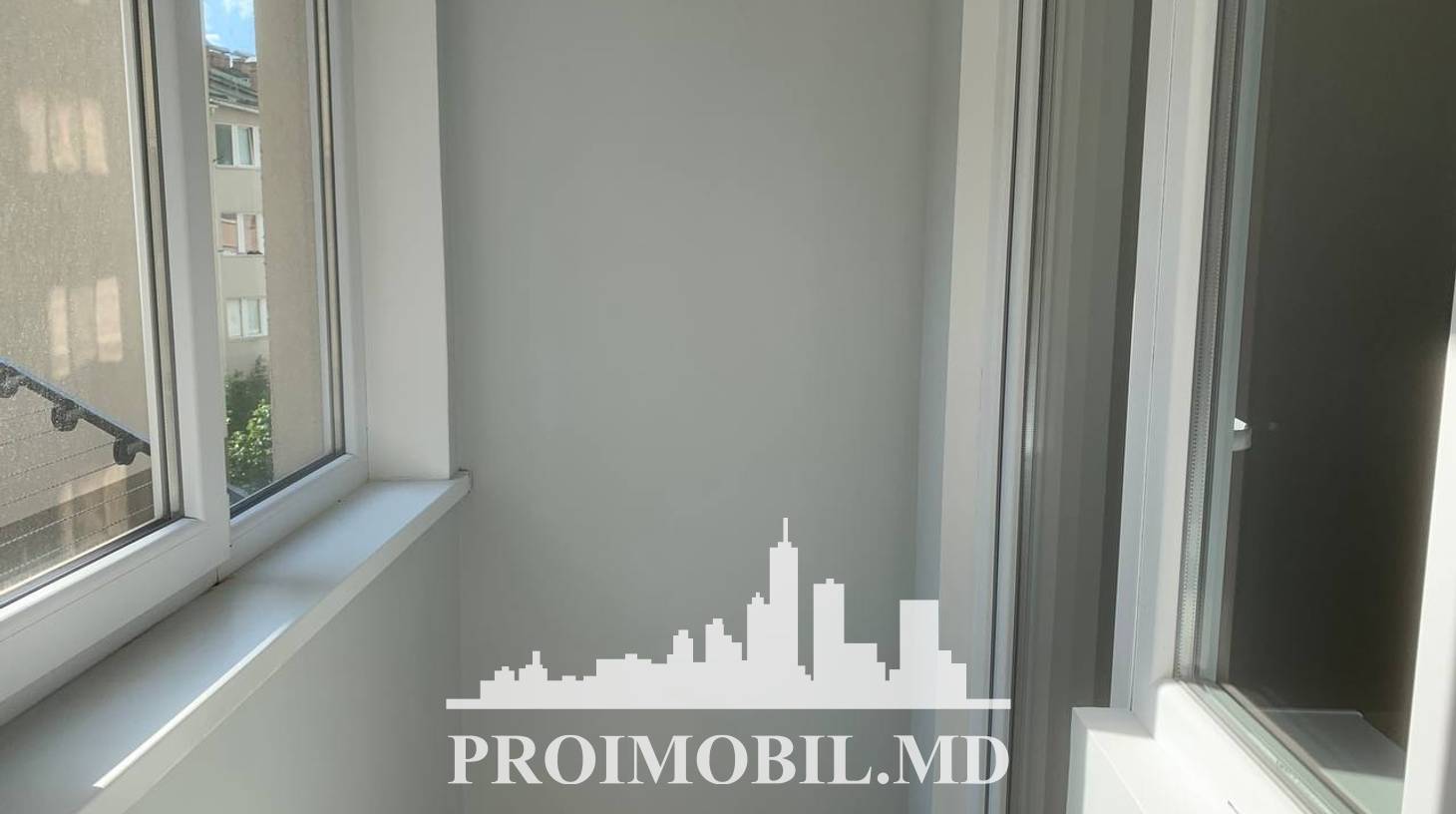 https://images.proimobil.md/IWOni1QDbLSuvy11WzlGeiDXSa7KDYDKHwG3kI2MkcE/watermark:0.75:so:0:30:0.39/resize:fill:1460:816:1/gravity:ce/bG9jYWw6Ly8vZXN0YXRlL2xyL2Y2YjE5MTUwLWFiYTYtNGE2ZS1iNTYzLTlmNGVhZjk3NDBhYi5qcGVn