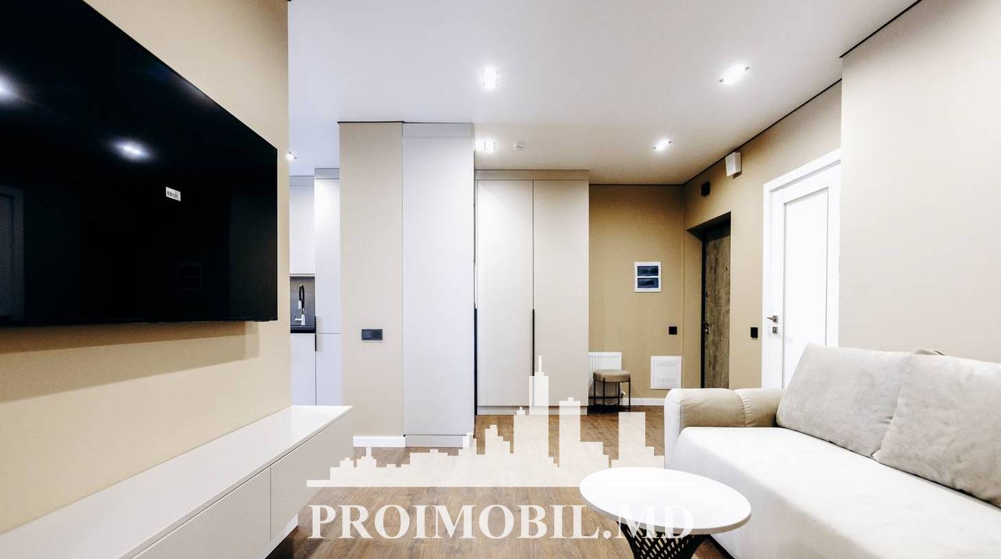 https://images.proimobil.md/Ix1Wyh9xnyMO0siEjM_75vF8UeO1MXsiKsCrgbi9K6s/watermark:0.75:so:0:30:0.39/resize:fill:1460:816:1/gravity:ce/bG9jYWw6Ly8vZXN0YXRlL2xyL2QwM2JlYWNkLTI1ZTMtNGEyNS1iYTFkLTkwZGQzZGEzMGM5Zi5qcGVn
