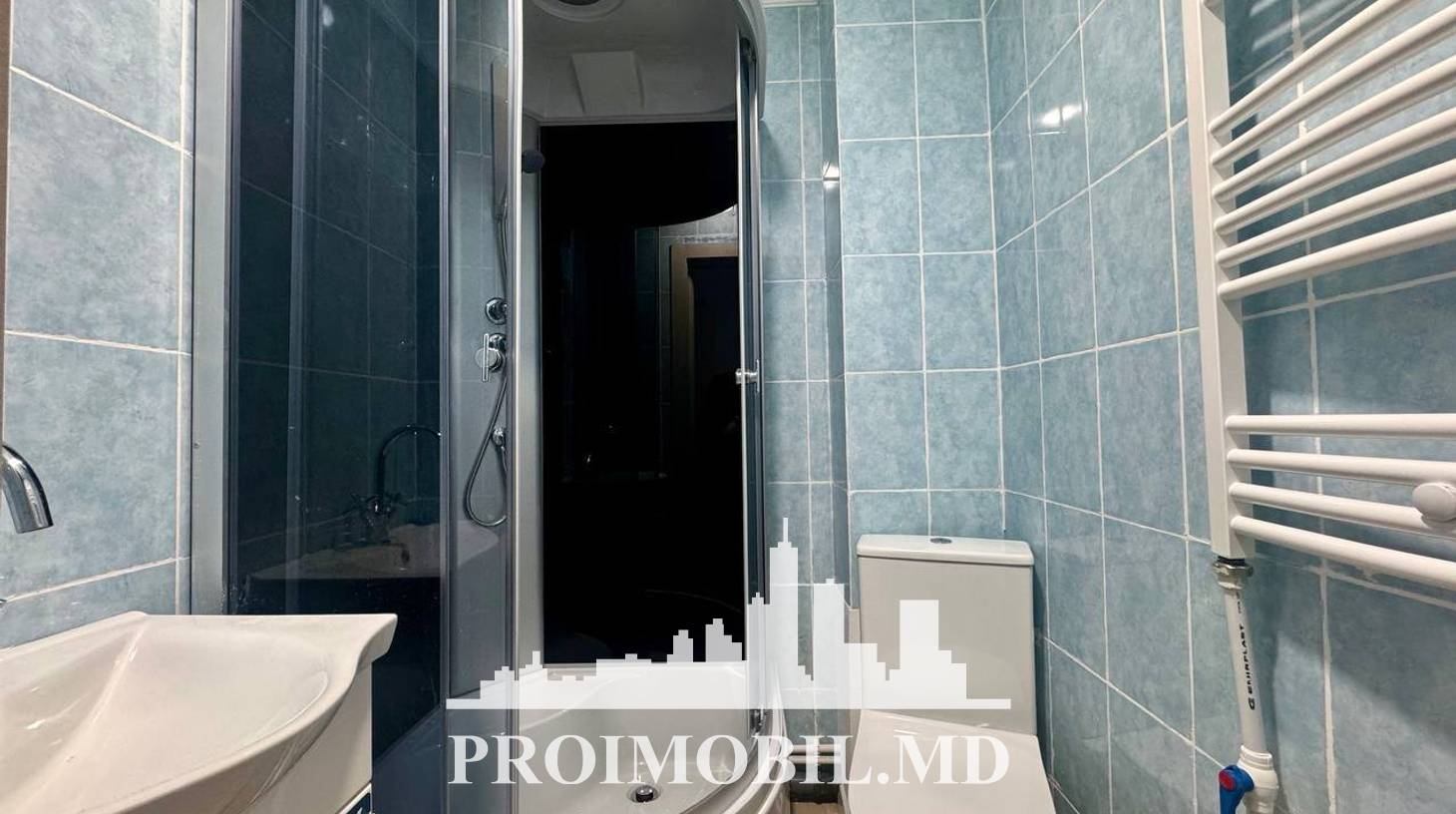 https://images.proimobil.md/IxCaBrmaI8yJd2AhUeYEeeqH-5tokESIzkuXFw6RmRg/watermark:0.75:so:0:30:0.39/resize:fill:1460:816:1/gravity:ce/bG9jYWw6Ly8vZXN0YXRlL2xyLzg0MjBmOGZjLTQyOWItNDYzOS05OTVjLTViZGI0NDJhMTczMy5qcGVn