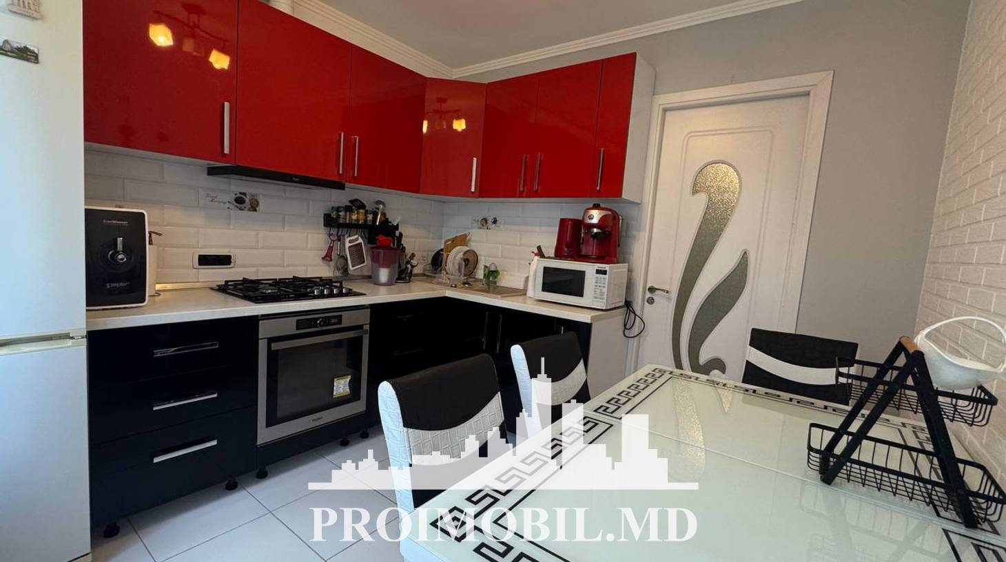 https://images.proimobil.md/IzMqF6q7uxuRjcO9ZZPGhx95jo--TptFW7z7wxvQ1BY/watermark:0.75:so:0:30:0.39/resize:fill:1460:816:1/gravity:ce/bG9jYWw6Ly8vZXN0YXRlL2xyLzc4ZDAzYWM0LTRjZjEtNGZkYy1iOGMzLTg4YjU5ZmY5NWEyMC5qcGVn