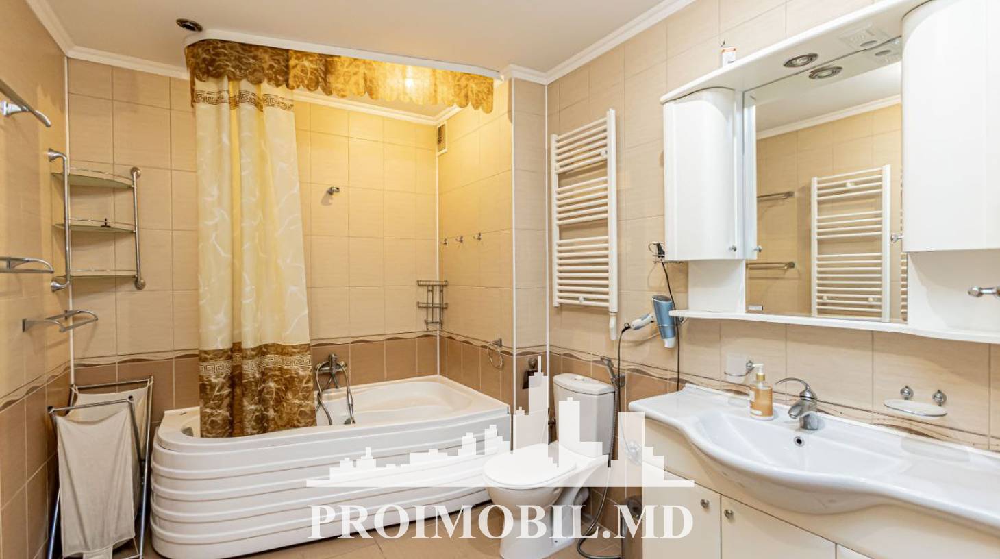 https://images.proimobil.md/J-XJZ3mrednzEoj6cc7PL42YUJLkVoLxA1QdD1xcaIY/watermark:0.75:so:0:30:0.39/resize:fill:1460:816:1/gravity:ce/bG9jYWw6Ly8vZXN0YXRlL2xyLzc4MDkxNWJhLTQzOTktNDQ5Yi04YTYyLWIxOTY0MzA1YTRmOS5qcGVn