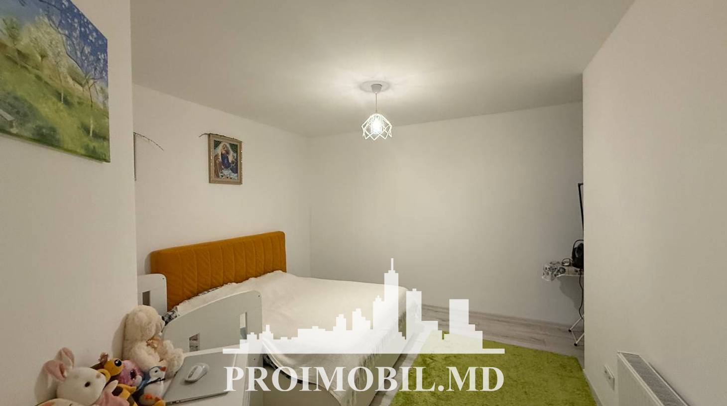 https://images.proimobil.md/J-c1svmxvLzhAfKkuni0Y-H8lnat38rC43ar2H36Yqk/watermark:0.75:so:0:30:0.39/resize:fill:1460:816:1/gravity:ce/bG9jYWw6Ly8vZXN0YXRlL2xyLzM2ODMzYTFjLWNkNGEtNDgwMS04ZTI3LWViMmFhNDY1YTJmNC5qcGVn