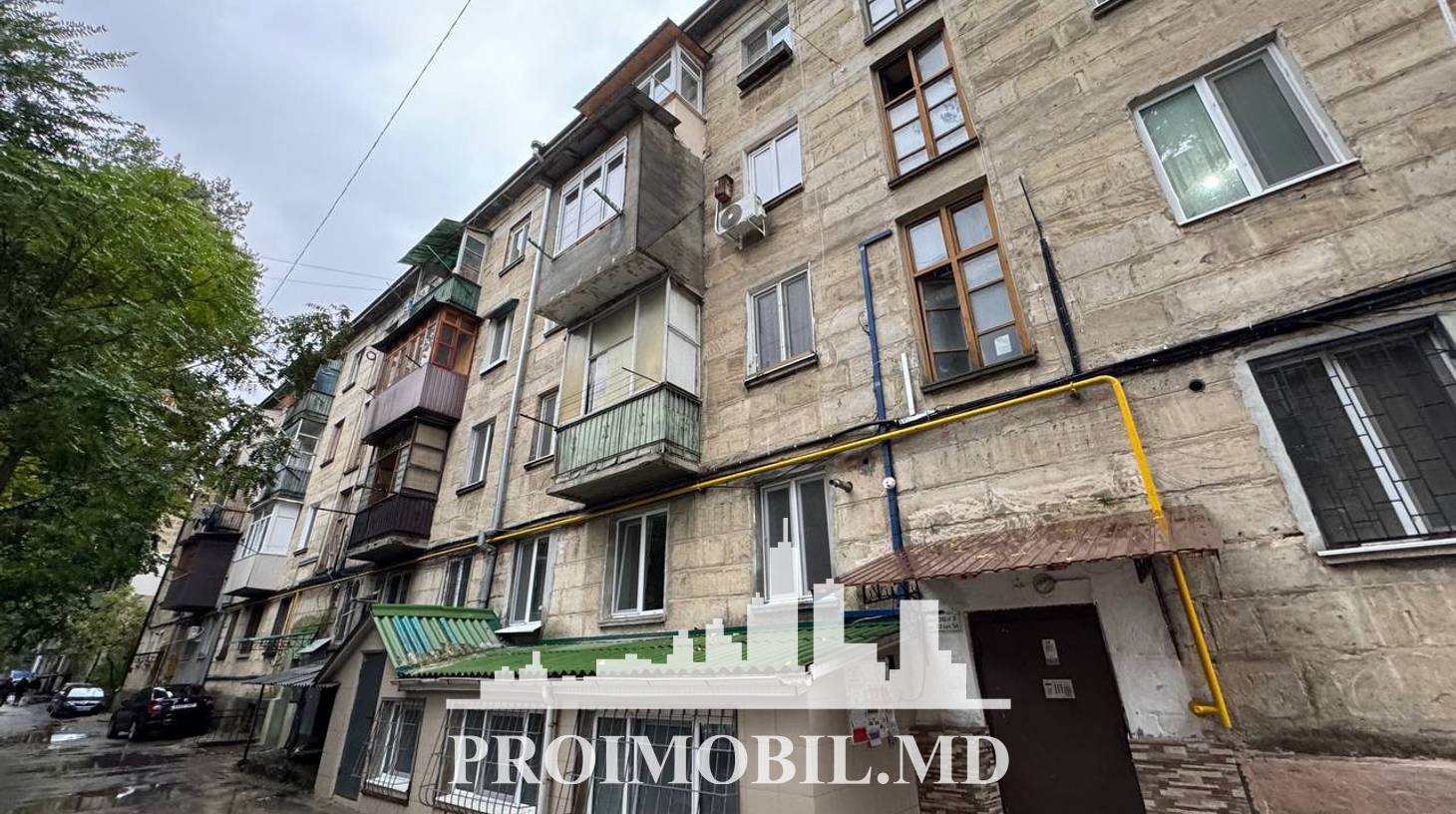 https://images.proimobil.md/J-gPAoYzyzAeZHK2Lu-O4zsxC_wQ5uwiPOi17hOglkE/watermark:0.75:so:0:30:0.39/resize:fill:1460:816:1/gravity:ce/bG9jYWw6Ly8vZXN0YXRlL2xyLzkxZmJmNzQxLTBmMGQtNGMyNy05NmRhLWUyMjUyMDQyOGEyNS5qcGVn