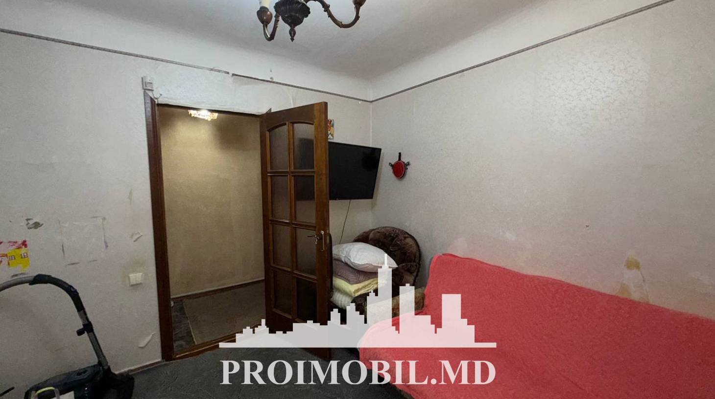 https://images.proimobil.md/J6I7aIDkw5S-sNl-Qooor2c4OisInyILtiExd7z_8i4/watermark:0.75:so:0:30:0.39/resize:fill:1460:816:1/gravity:ce/bG9jYWw6Ly8vZXN0YXRlL2xyLzY2MGNiYWI0LTVlYTUtNDQwYy1iOTExLWFlYzY5MTI0YzRkYS5qcGVn