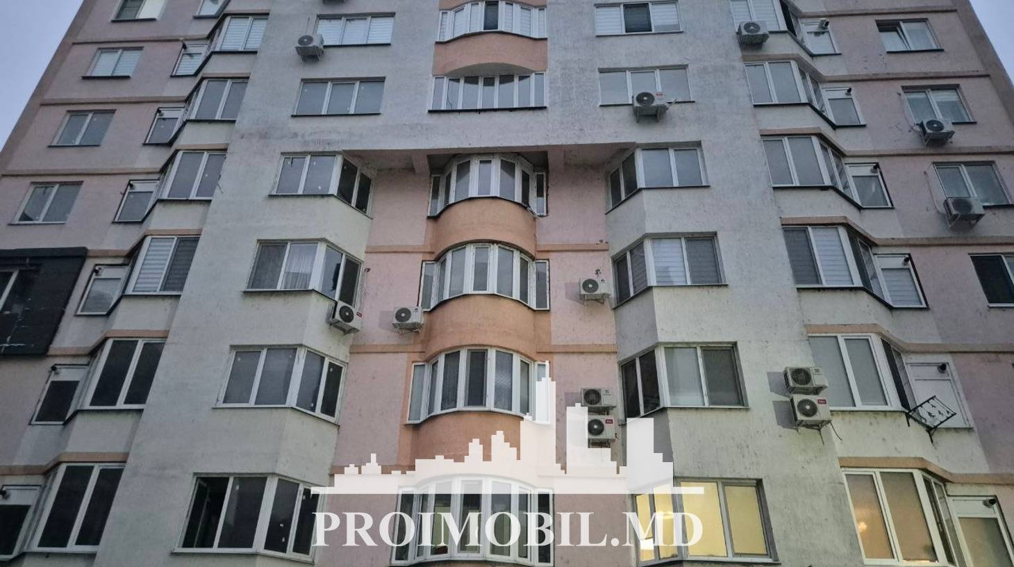 https://images.proimobil.md/J9uKa7gmiLhxKuajWsOz7ffyKHu-yRd5lFAmTtpn3z4/watermark:0.75:so:0:30:0.39/resize:fill:1460:816:1/gravity:ce/bG9jYWw6Ly8vZXN0YXRlL2xyL2YwYmZjYjJjLTcyNTAtNGMyZi1iM2M3LWFmZWMyM2QyZjRlNS5qcGVn