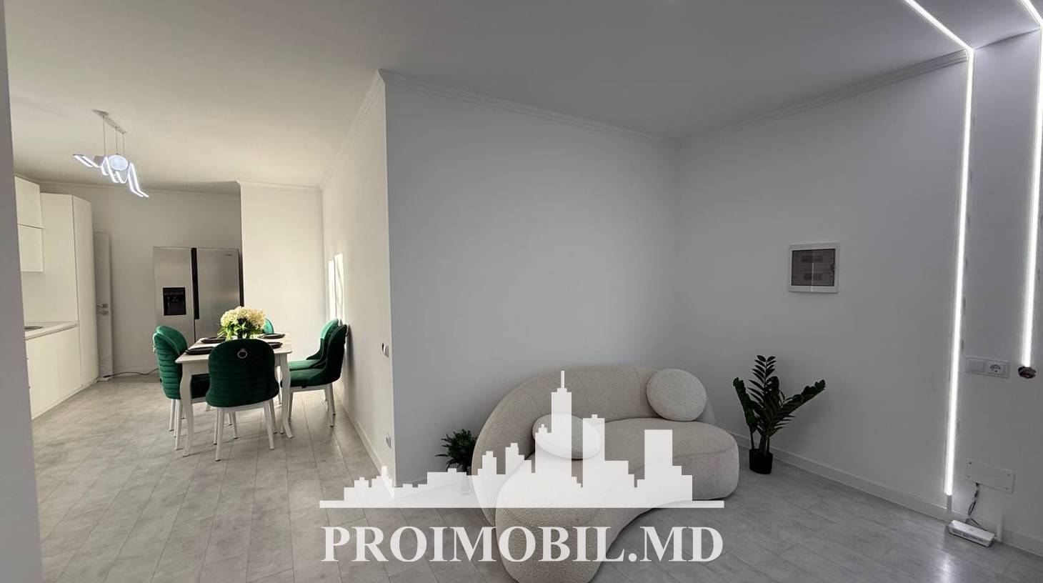 https://images.proimobil.md/JEuFakw2hn22jf6lmzinU-JyKcJqTDueHF5HI0Khxs8/watermark:0.75:so:0:30:0.39/resize:fill:1460:816:1/gravity:ce/bG9jYWw6Ly8vZXN0YXRlL2xyLzcxNzkxYjE0LWUzODEtNGVjMi05ZjU5LWY3YzY0NTI4NTUxMS5qcGVn