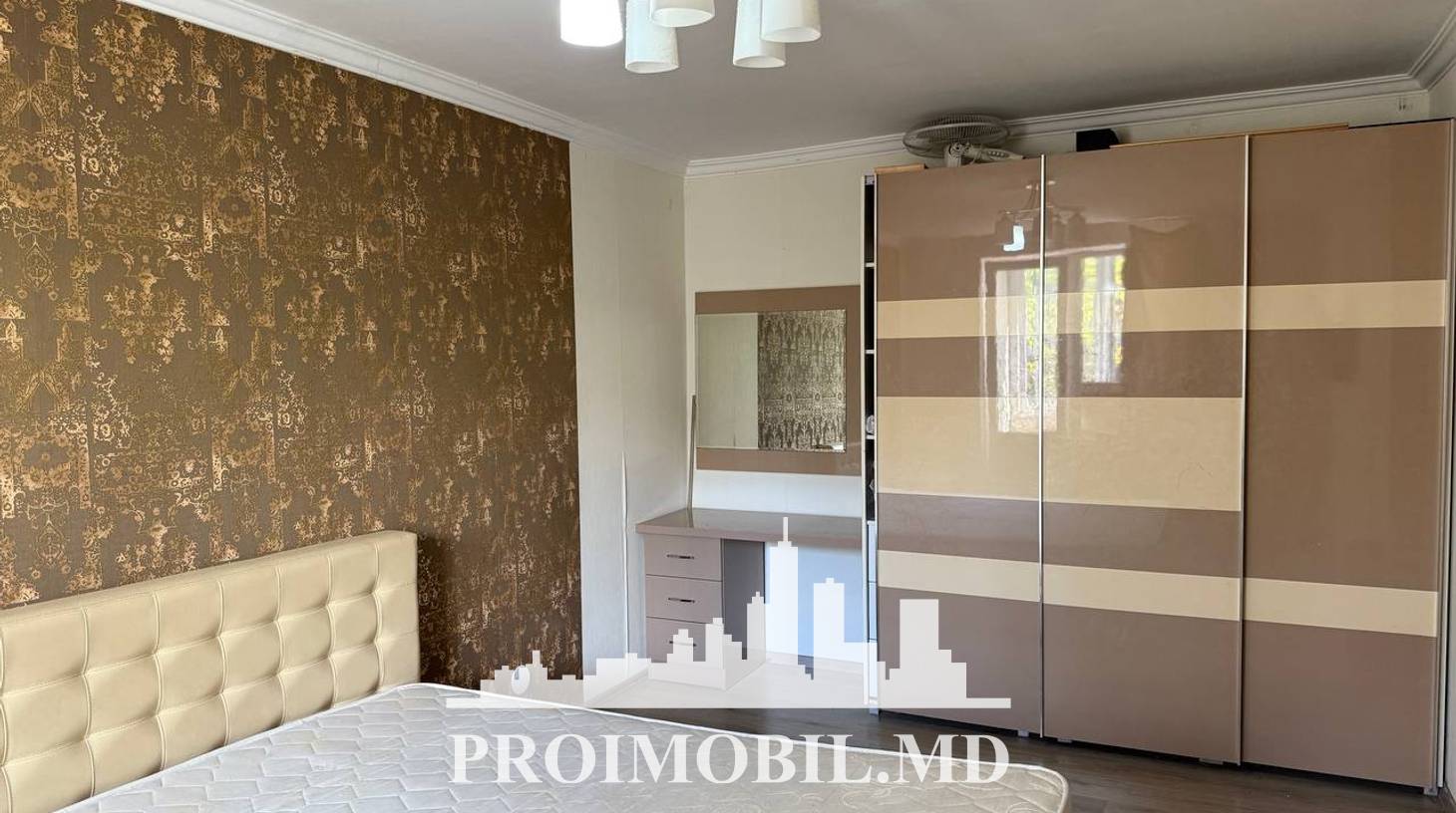 https://images.proimobil.md/JFRga50mvIrUjJvGSMW9A-ETd4_yZa3P4cetRq1Rvm8/watermark:0.75:so:0:30:0.39/resize:fill:1460:816:1/gravity:ce/bG9jYWw6Ly8vZXN0YXRlL2xyLzliZmEwMDI0LWI0NDEtNDQ1ZS1iY2QxLTdhYTRkNDQzZDM4Ni5qcGVn