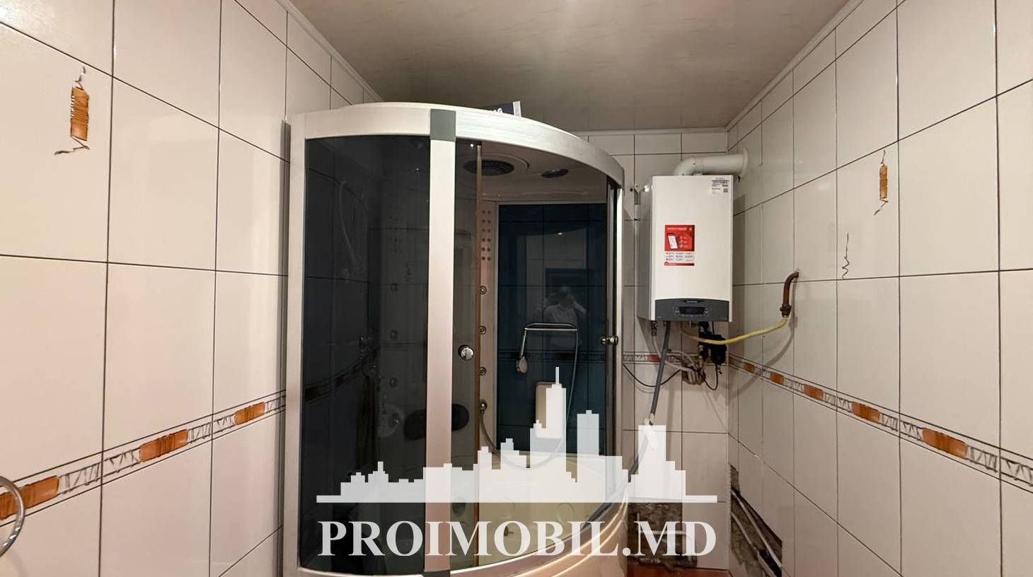 https://images.proimobil.md/JGMPubKAXDiH5vfoaB_aE6U8CKwOXc8Z5uPaV4I8jfY/watermark:0.75:so:0:30:0.39/resize:fill:1460:816:1/gravity:ce/bG9jYWw6Ly8vZXN0YXRlL2xyLzg0MWY5NmJlLTA3OGEtNDA1Zi1iNDNkLTYyZDc4MWYwZmRjOC5qcGVn
