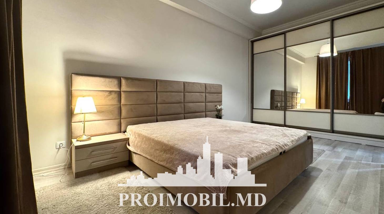 https://images.proimobil.md/JJUyaAr1CG50E7aUzWnLnN7dVHoBs4H0c4MaYRms1oE/watermark:0.75:so:0:30:0.39/resize:fill:1460:816:1/gravity:ce/bG9jYWw6Ly8vZXN0YXRlL2xyLzVlZTZhYmU1LWQ0YTAtNDA5ZC1hMzM3LWMyOGM3YjQ4Yjk0My5qcGVn