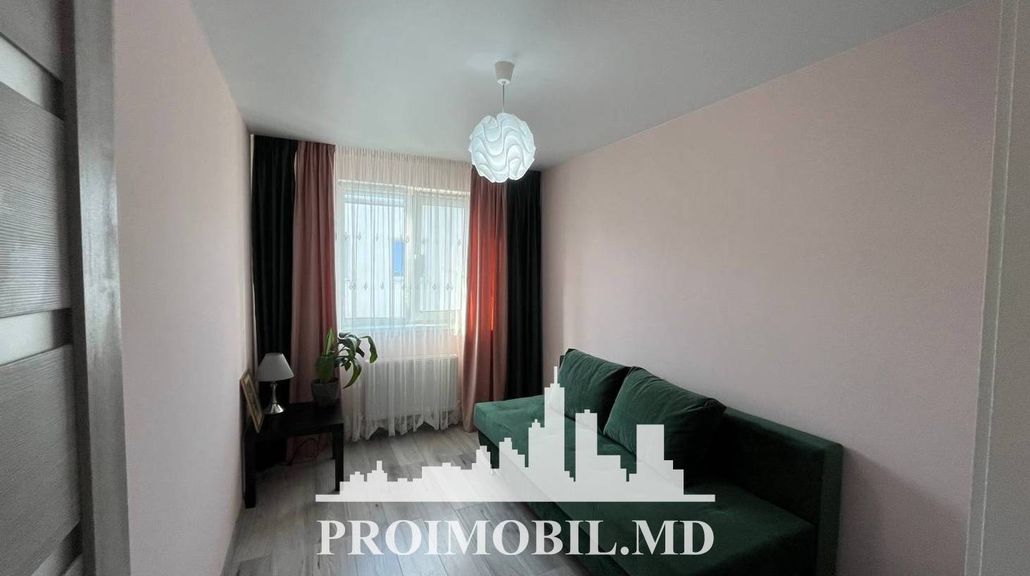 https://images.proimobil.md/JKoMrqc2185we3E1PNqTbW8GwmtSL90eEVG1NK4yWls/watermark:0.75:so:0:30:0.39/resize:fill:1460:816:1/gravity:ce/bG9jYWw6Ly8vZXN0YXRlL2xyLzllZTM0ZjZlLTkwZWMtNDI5Zi1hNDEzLTc5ZDU2MmY5MTZlYS5qcGVn
