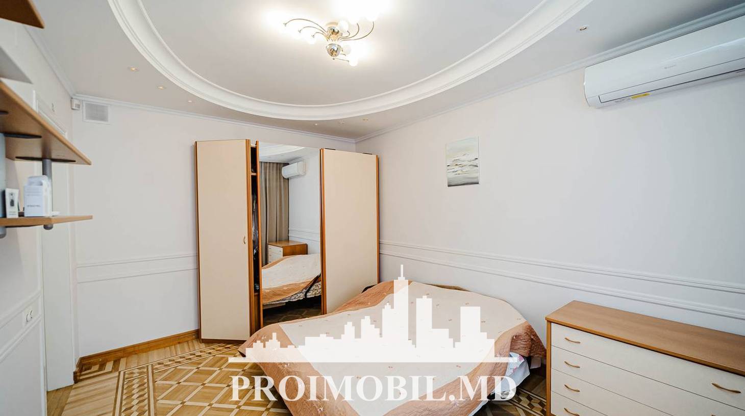 https://images.proimobil.md/JLv8-A2CmHDgvNMBewf5Wzhku2d7JXh3pOX6TI5yf9E/watermark:0.75:so:0:30:0.39/resize:fill:1460:816:1/gravity:ce/bG9jYWw6Ly8vZXN0YXRlL2xyLzgyN2UxNDM3LTcyMDYtNDkwZC1hYjhmLTc1MjM1MjY0OTM4Yi5qcGVn