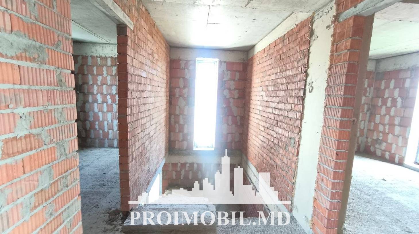 https://images.proimobil.md/JMOf2YE7nykbhxbkBNwt7lUMSWa66rpdDPq8lUpKd18/watermark:0.75:so:0:30:0.39/resize:fill:1460:816:1/gravity:ce/bG9jYWw6Ly8vZXN0YXRlL2xyLzcyYWRkYTU0LWEwYTMtNDU3ZC1hYTZhLTMwZGMyMmQwNzY3YS5qcGVn