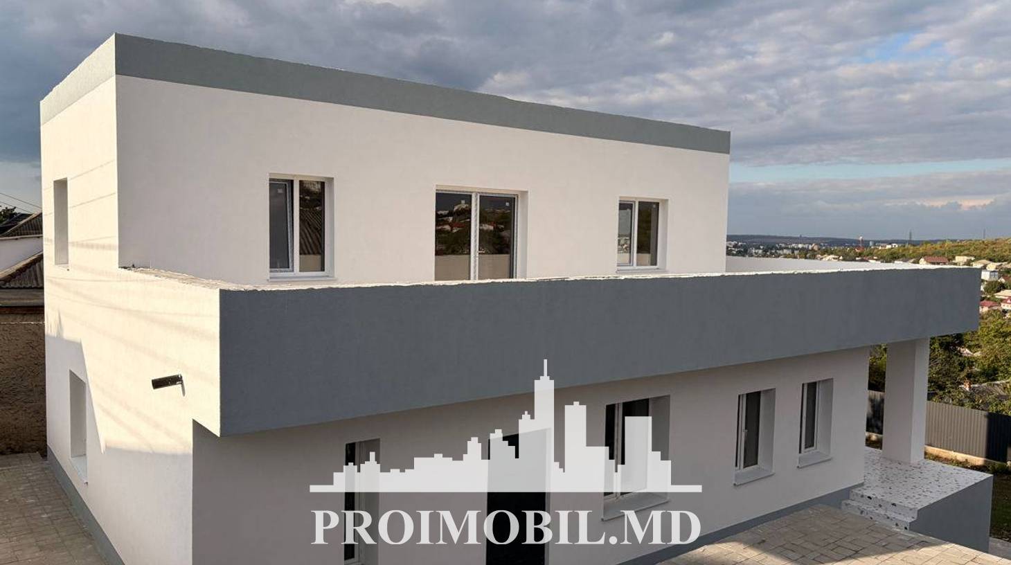 https://images.proimobil.md/JU8q769ThlYj0n5uyzIUToUhVa7lRLn0oekFyaa14d4/watermark:0.75:so:0:30:0.39/resize:fill:1460:816:1/gravity:ce/bG9jYWw6Ly8vZXN0YXRlL2xyLzg2Nzc1YTAzLTk4M2ItNGFjYi04OGUyLWJjM2ViNGY0NzAyZi5qcGVn