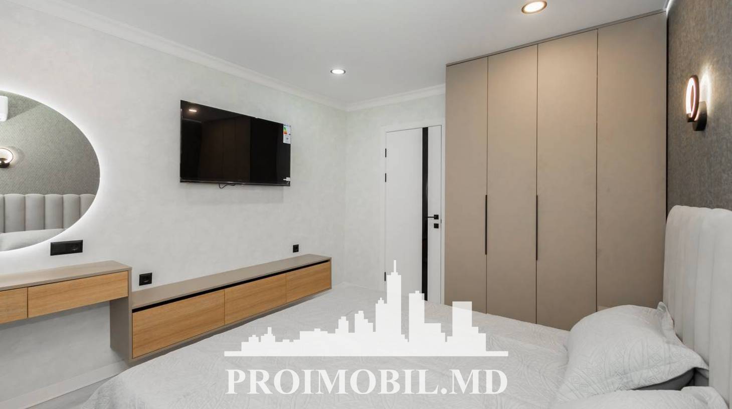 https://images.proimobil.md/JV_npS67WFEVncwOaj2niikg4l3UjKYo9JZEDh3p5D4/watermark:0.75:so:0:30:0.39/resize:fill:1460:816:1/gravity:ce/bG9jYWw6Ly8vZXN0YXRlL2xyLzM1MTUyMTg0LTgwYmEtNDBkYy04YjdlLTliNTQ0ODQxMDRlNy5qcGVn