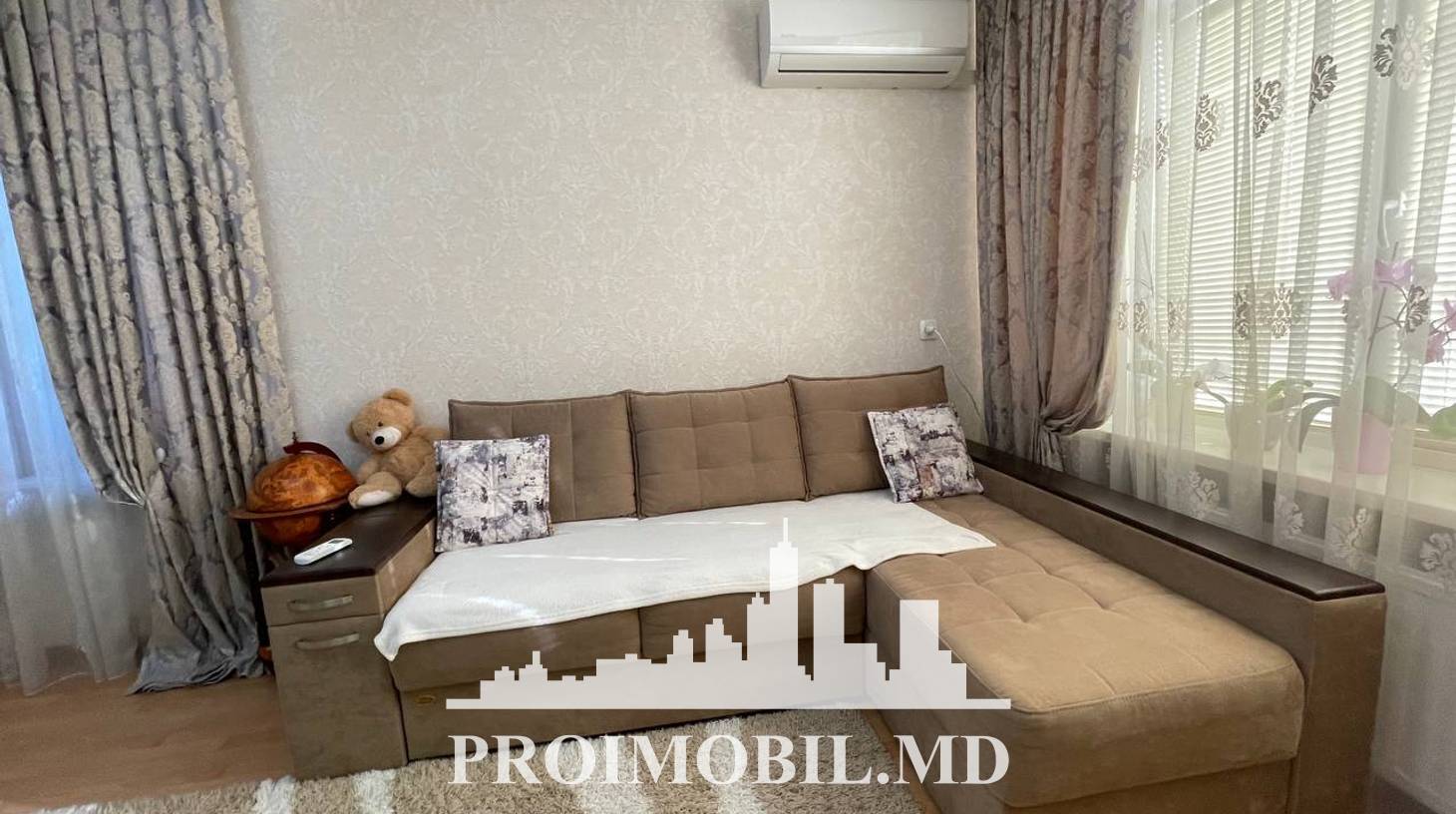 https://images.proimobil.md/Ja-yEbEChByOahqhfjZRPEsR1FAMfKu2PYIuL5COyOE/watermark:0.75:so:0:30:0.39/resize:fill:1460:816:1/gravity:ce/bG9jYWw6Ly8vZXN0YXRlL2xyLzg1MWY3Y2RjLWJjMDQtNGM0OS05NGI4LWQ5YWU4YzgyOWY4Yi5qcGVn