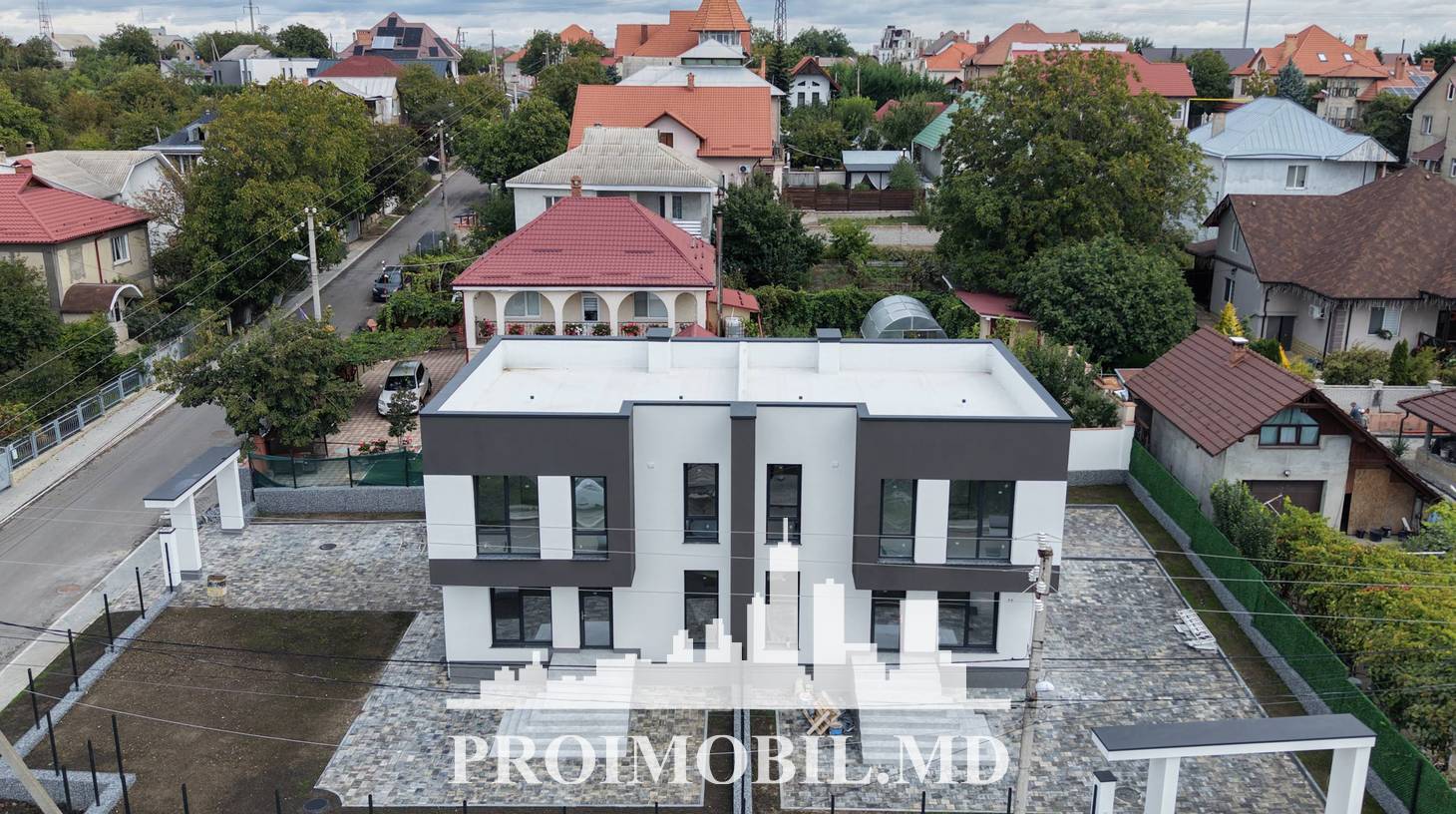 https://images.proimobil.md/Jbets-HjSl6im056H9N4sgunkJbcMxC57DK2aN0sc-g/watermark:0.75:so:0:30:0.39/resize:fill:1460:816:1/gravity:ce/bG9jYWw6Ly8vZXN0YXRlL2xyLzFmZGQ1MGU4LWFhNDktNDA3Ny05NWYxLTM3N2VhNzkxMGMyYy5qcGVn