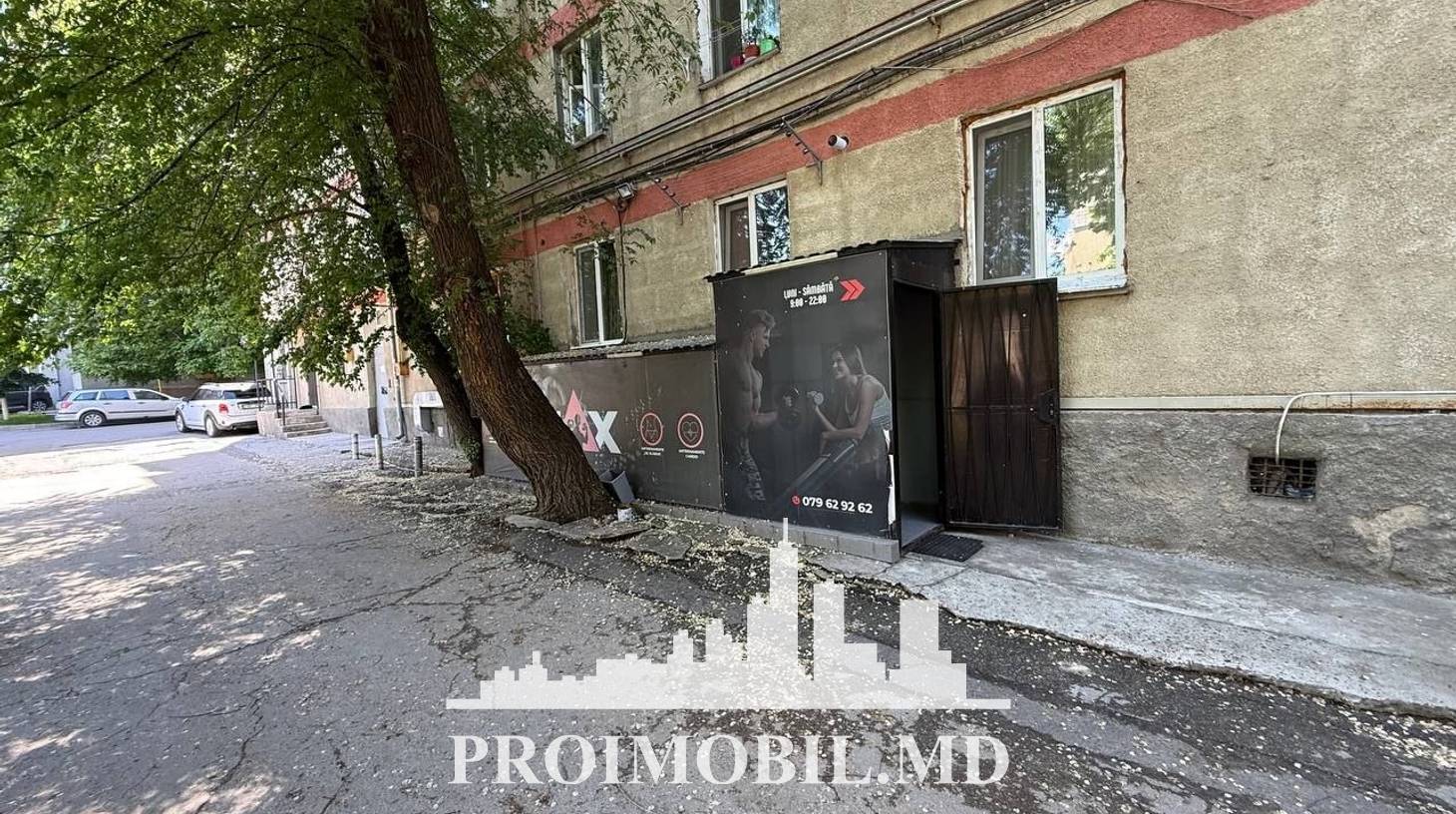 https://images.proimobil.md/JbiXTMVGEWNn_fSXUYev3dzwV87lHACzdnlfy1Q6i-M/watermark:0.75:so:0:30:0.39/resize:fill:1460:816:1/gravity:ce/bG9jYWw6Ly8vZXN0YXRlL2xyLzRhM2RhMGUyLTM2MzYtNDJiYS1hYjMzLTdiZjUwNTQ2ZjNhYS5qcGVn