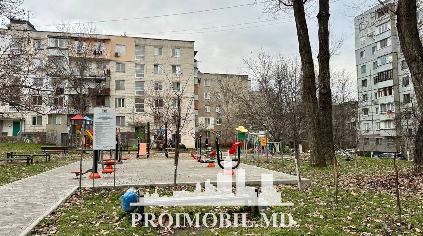 https://images.proimobil.md/JhtQpq2673ZgCU429pESX5ggEjkZgpUTec0Udqea1eI/watermark:0.75:so:0:30:0.39/resize:fill:1460:816:1/gravity:ce/bG9jYWw6Ly8vZXN0YXRlL2xyL2NhNTYxNjgxLTY1MGUtNDAwZi1iMzBiLTY0ZWU3NDQ2ZGU3Yi5qcGVn