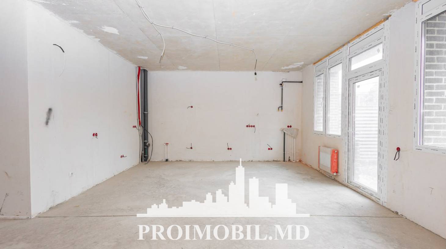 https://images.proimobil.md/JmTYBy3QBSpHz-_j4fBbCR7cugTAEO7onpqO0H5ZvLY/watermark:0.75:so:0:30:0.39/resize:fill:1460:816:1/gravity:ce/bG9jYWw6Ly8vZXN0YXRlL2xyL2ZkYjg2NzRmLTFjZGMtNDdhZS1iMGQ1LWMxZGNlZmY2NDMwNi5qcGVn