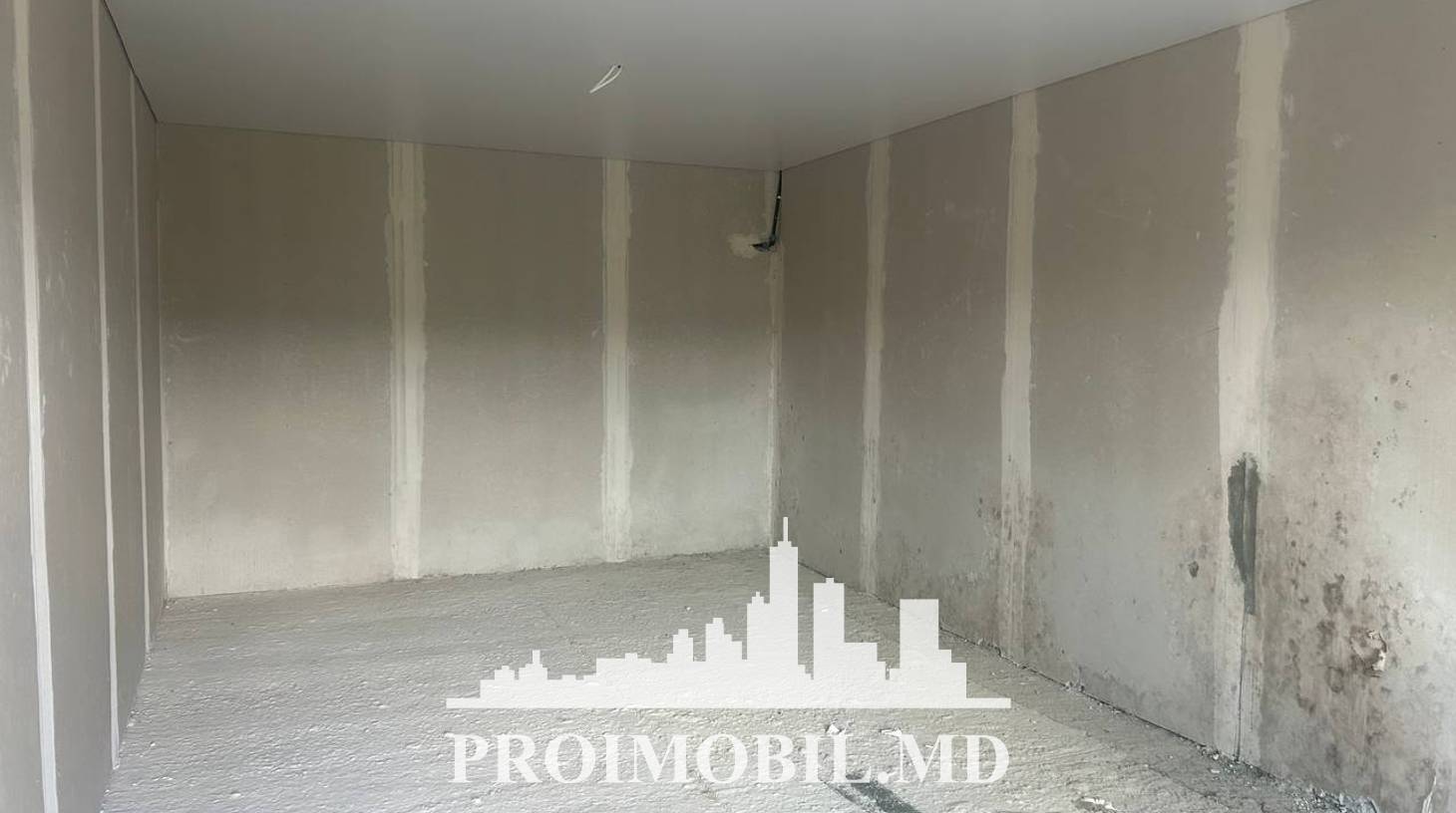 https://images.proimobil.md/JrShap1D0Fu9DkXQD2gG09eGphzJRQzutNtazCWby38/watermark:0.75:so:0:30:0.39/resize:fill:1460:816:1/gravity:ce/bG9jYWw6Ly8vZXN0YXRlL2xyLzA3OWU4MjNkLTNmYWEtNDAxZC05OWVhLWRhMTY1YTNiMjZlOC5qcGVn